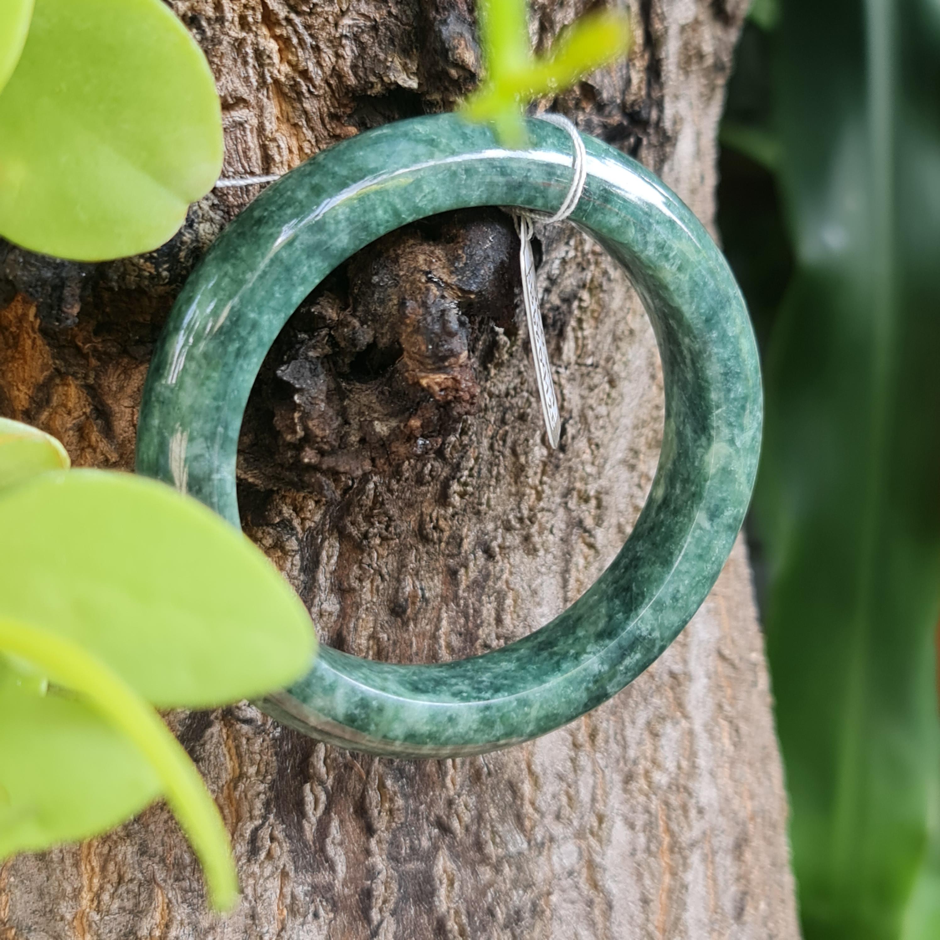 JB6804125 หยก พม่า แท้ Jade กำไลหยก 56.0 มม. (Jadeite bracelet) พม่า (Myanmar)