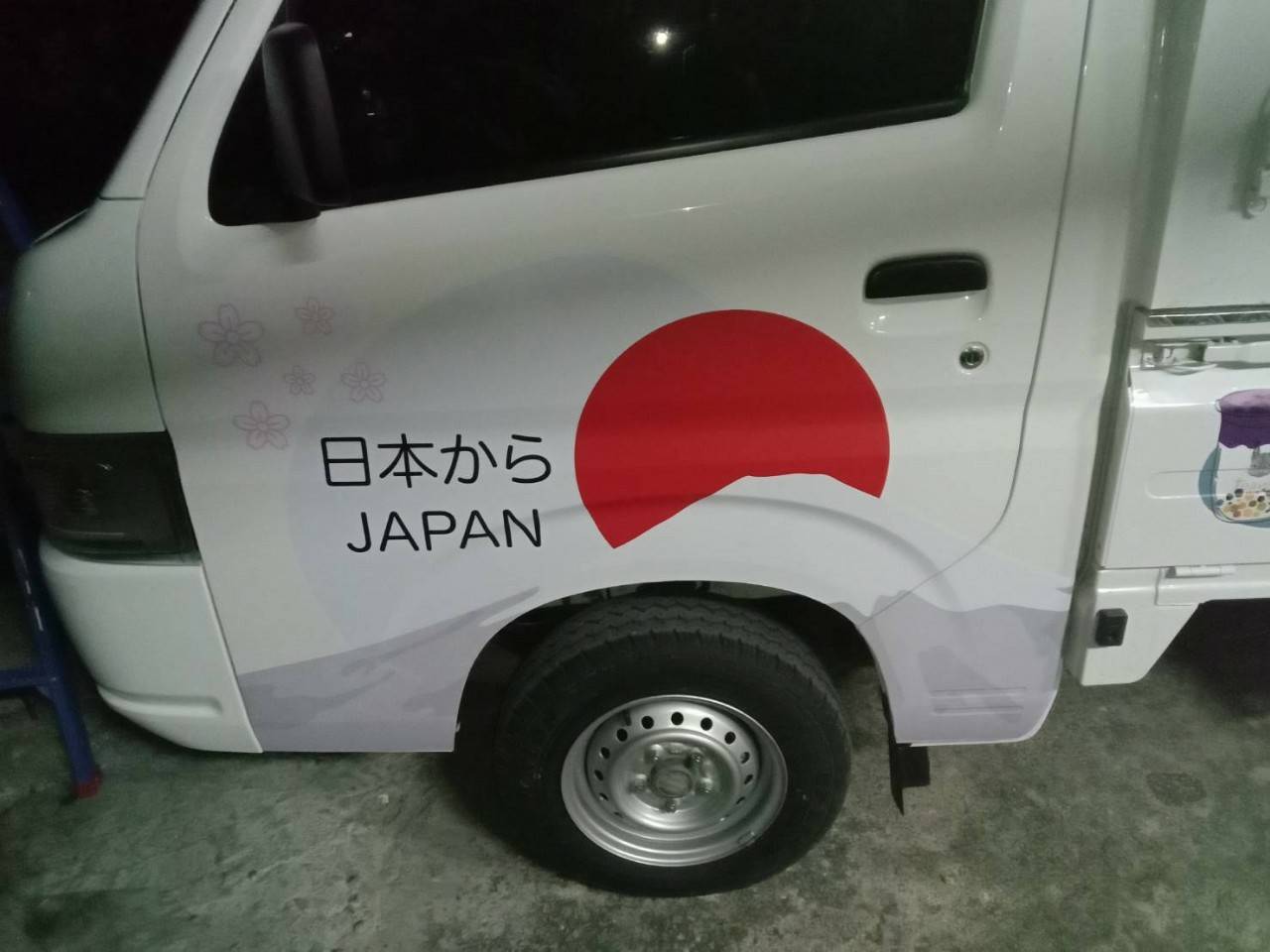 ป้ายสติกเกอร์ไดคัทติดรถยนต์TTeave KAMAKURA