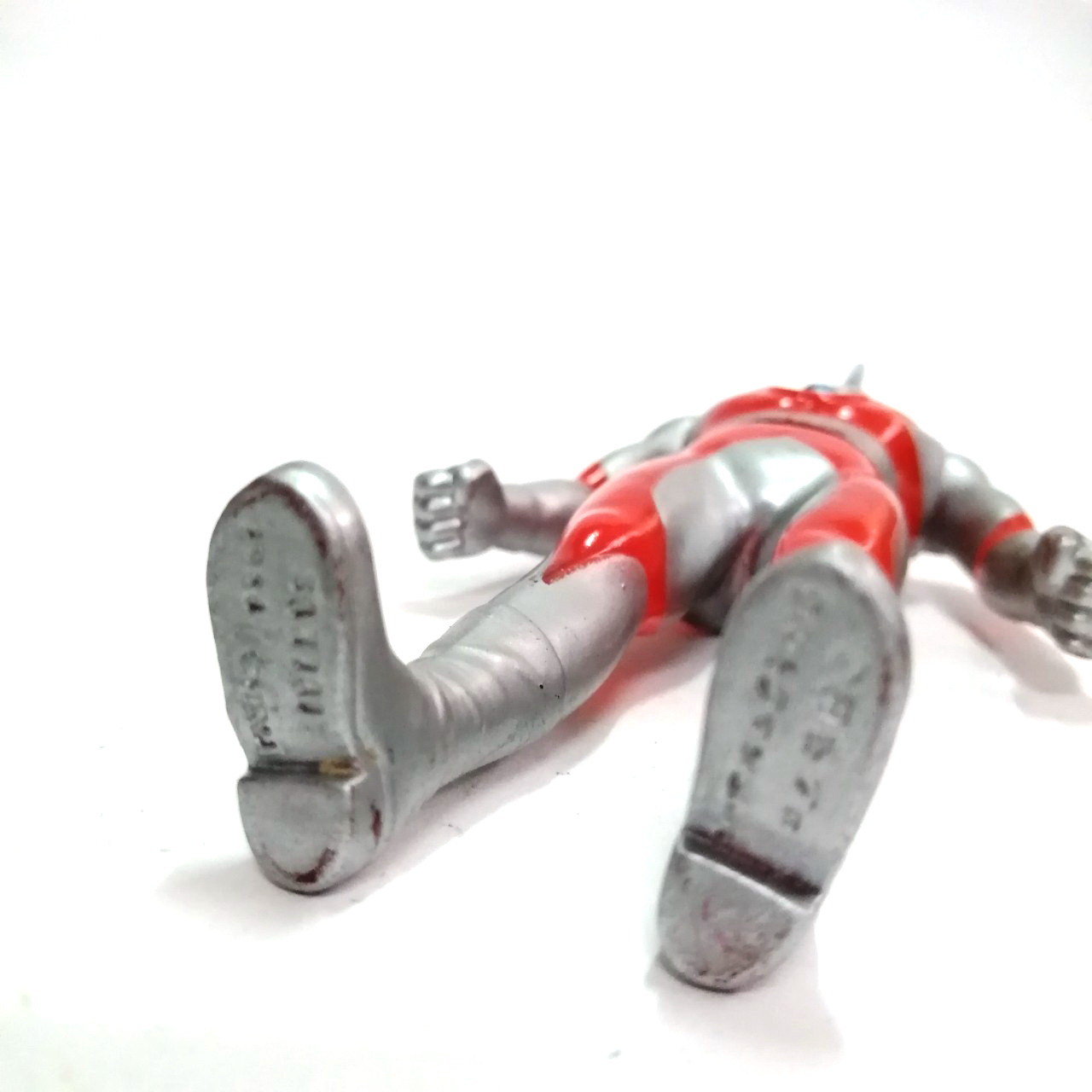 ซอฟ6นิ้ว อุลตร้าแมนเอส(เอ)ขนาดตามภาพ **มีตำหนิตามภาพ งาน bandai 1984 china