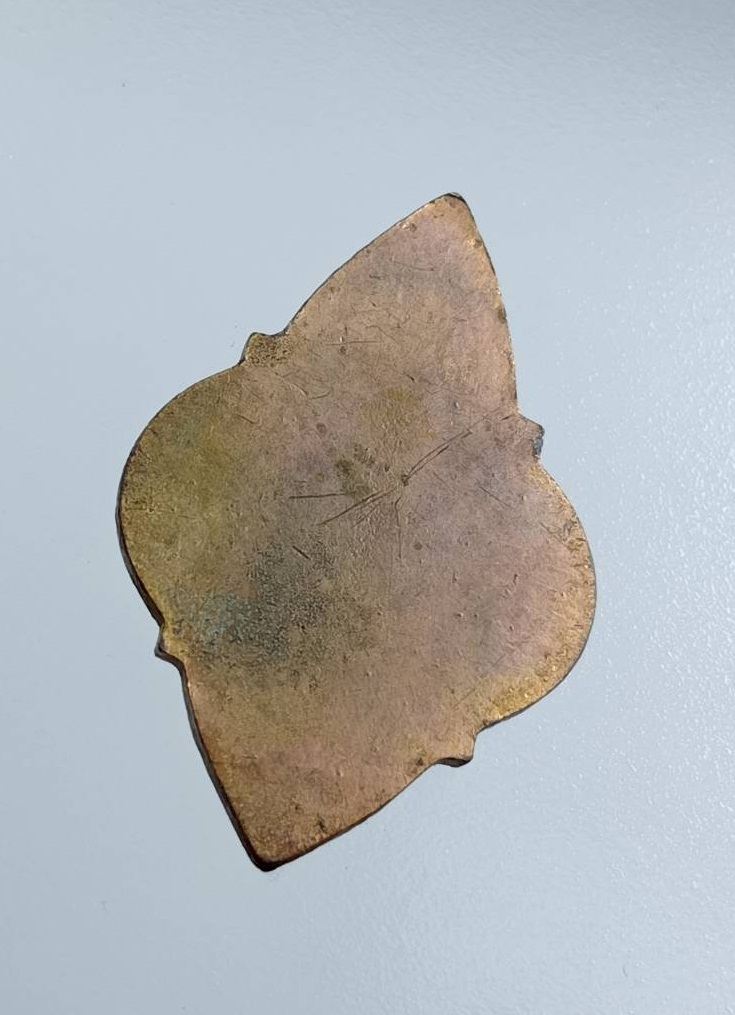 A7597 เหรียญพระประจำวันจันทร์ หลังเรียบ ไม่ทราบที่