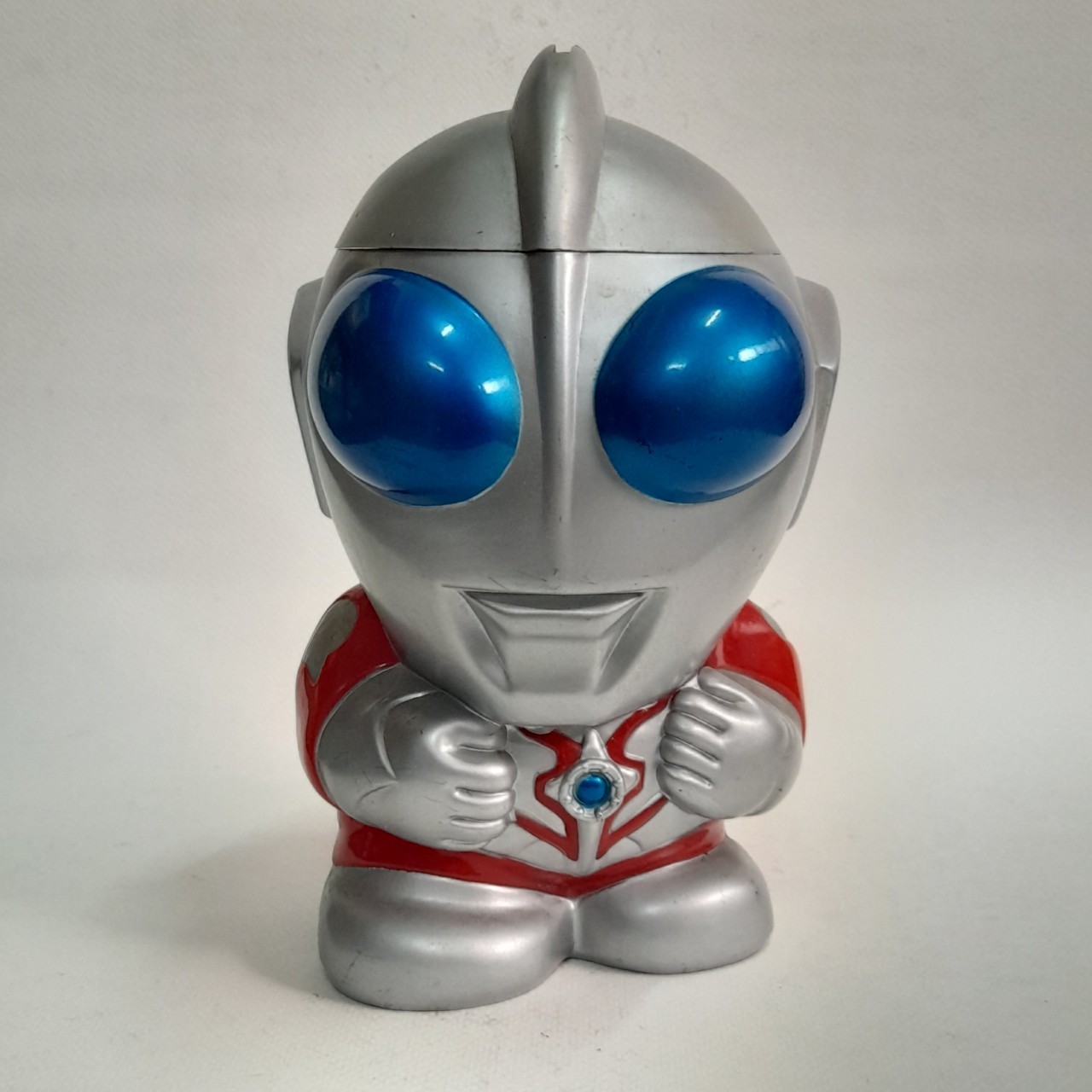 มีหลายภาพ,กระปุกออมสิน อุลตร้าแมนมิลเลนเนียม Ulraman Millenium ,Apext เปิดฝาได้ ของเอเพกซ์ทอยส์ ลิขสิทธิ์แท้ ไชโยฯ ขนาดตามรูป มือสองสภาพดี มีรอยบ้างงานสะสมเก่าเก็บ