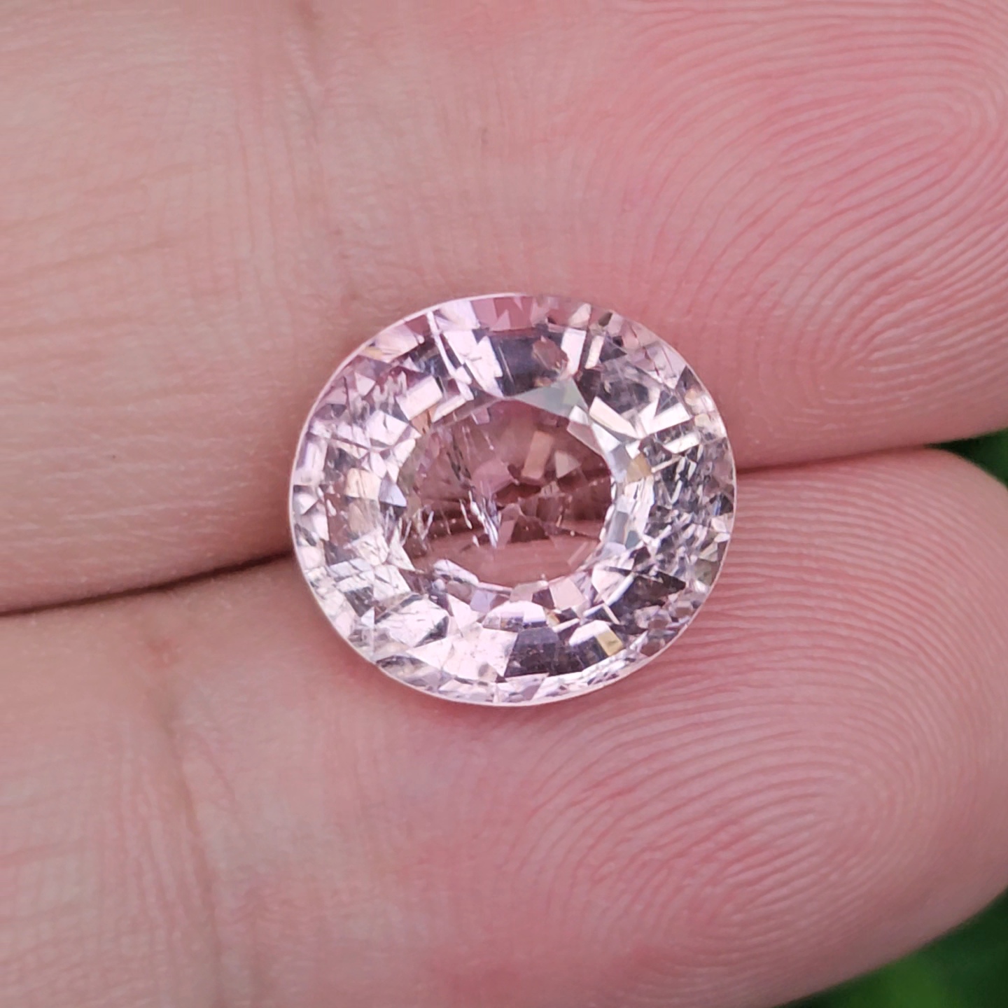 พลอย ทัวร์มาลีน Tourmaline 6.73 กะรัต (Cts.) พลอยแท้ อัญมณีมงคลประจําวันเกิด เครื่องประดับพลอย