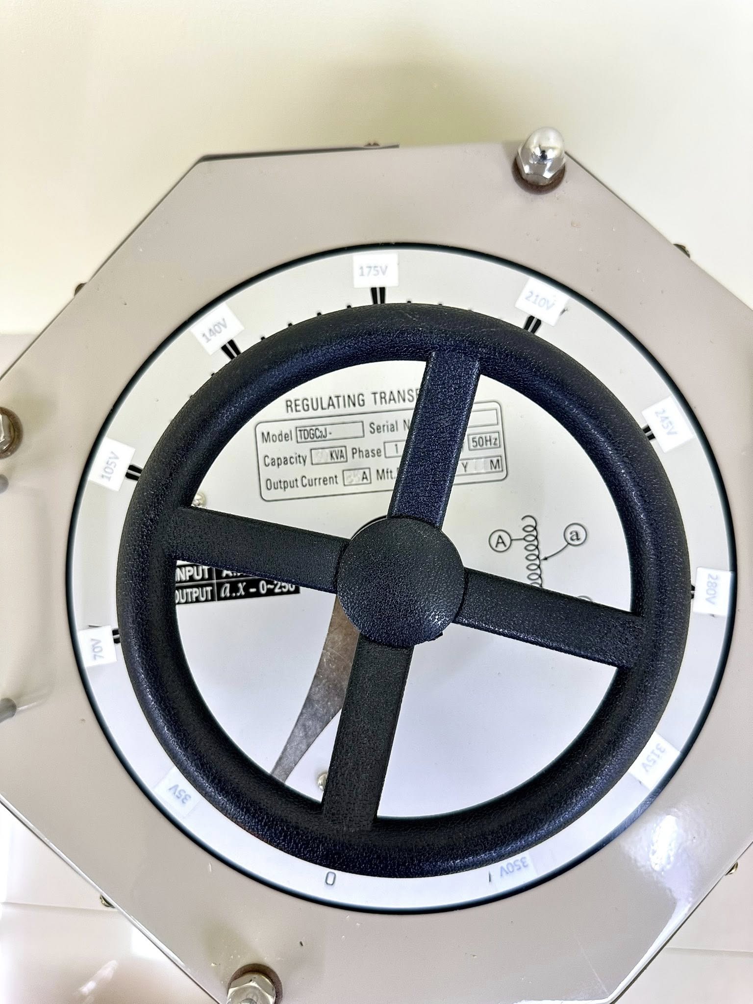 วาริแอค หม้อแปลงปรับแรงดันไฟฟ้าชนิดแกนหมุน 30Kva 1 เฟส