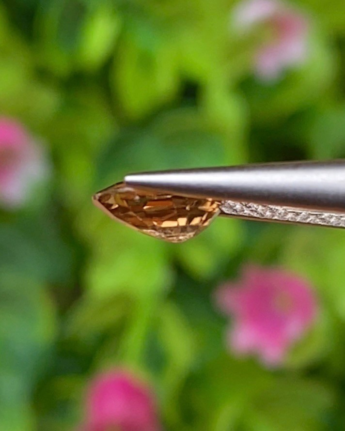 พลอย เพทาย (Zircon) 1.20 กะรัต (Cts.) พลอยแท้ อัญมณีมงคลประจําวันเกิด เครื่องประดับพลอย