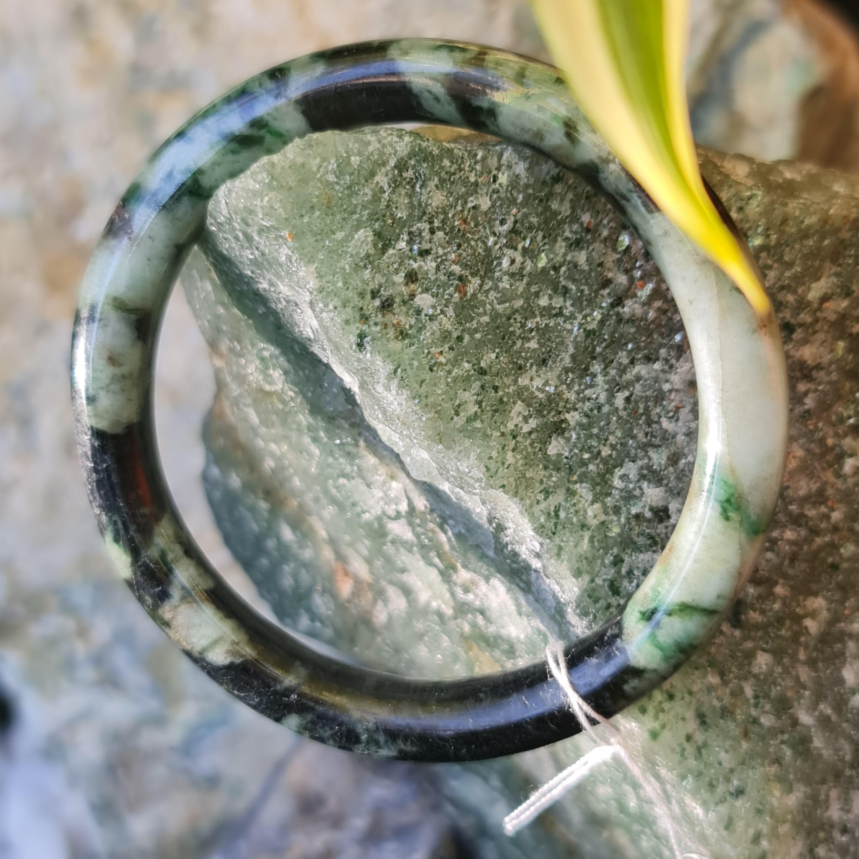 JT6711205 หยก พม่า แท้ Jade กำไลหยก (Jadeite bracelet) พม่า (Myanmar) 50.3 มม.