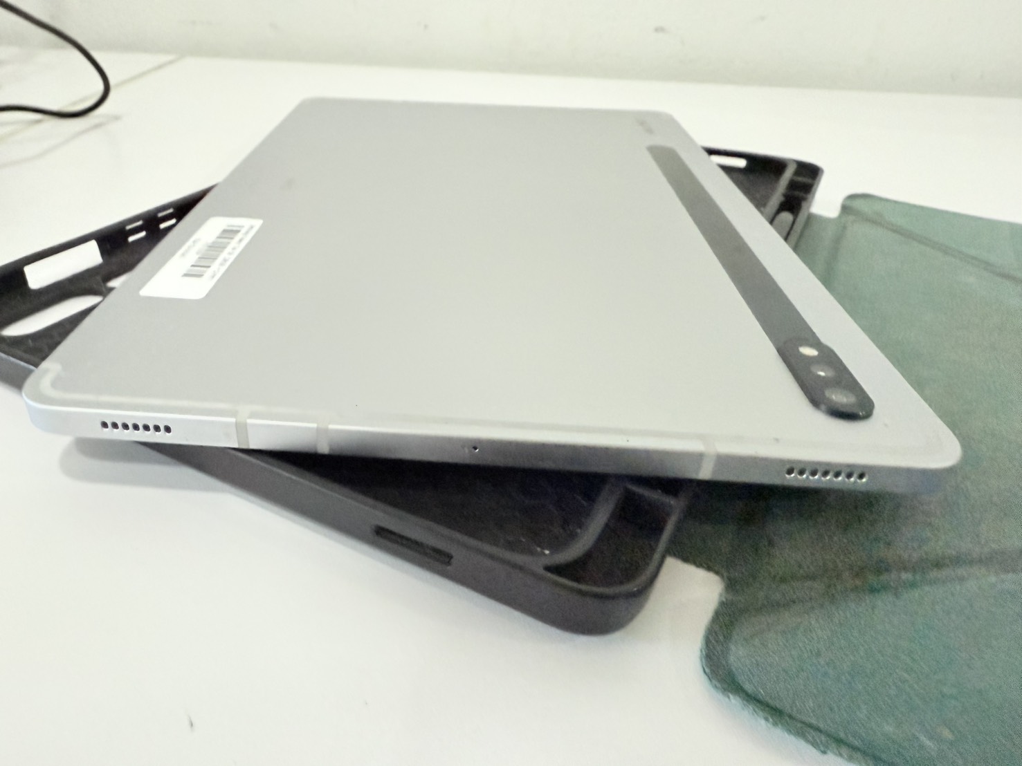 Samsung Galaxy Tab S8 128GB + ปากกา ** หลังเครื่องมีรอยเคส