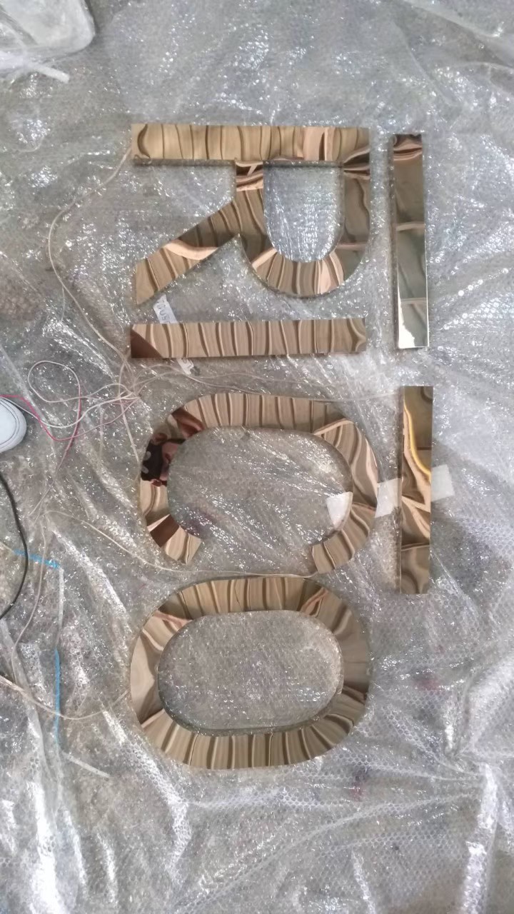 ป้ายไฟออกหลัง