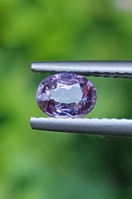 พลอย เพอเพิล แซฟไฟร์ สีม่วง Purple Sapphire ดิบ Unheated 0.45 กะรัต (Cts.) พลอยแท้ อัญมณีมงคลประจําวันเกิด เครื่องประดับพลอย