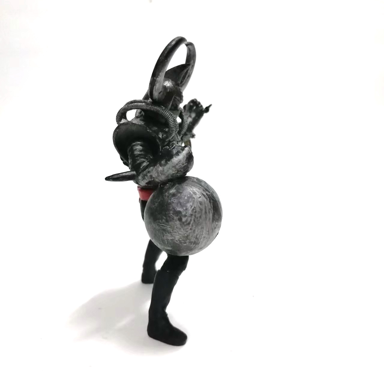 ขนาด3นิ้วกาชาปองเทตซึซัมโบ ***อาจมีรอยกาวบางส่วนไม่มีฐานน้ำแข็ง (เสนาธิการเหล็กกล้า)หนึ่งในขุนพลองค์การเดลเซอร์จากไรเดอร์สตรองเกอร์ ขนาดตามรูป มือสองของครบค่อนข้างหายาก