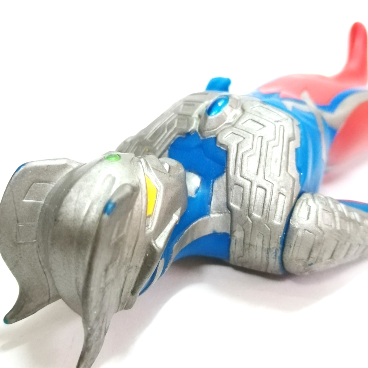 ซอฟ7นิ้ว (ขนาดประมาณ 6.5นิ้ว) อุลตร้าแมนซีโร่ อุลตร้าแมนเซโร่ Ultraman Zero สภาพดี มีรอยบ้าง** มีตำหนิตามภาพ