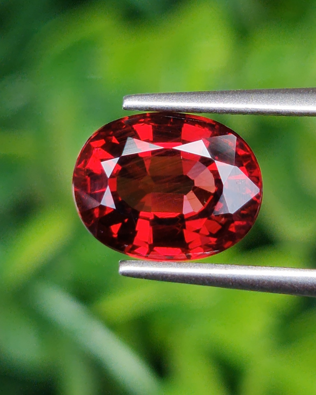 พลอย โรโดไลต์ กาเน็ท Rhodolite Garnet 3.06 กะรัต Cts.พลอยแท้ อัญมณีมงคลประจําวันเกิด เครื่องประดับพลอย