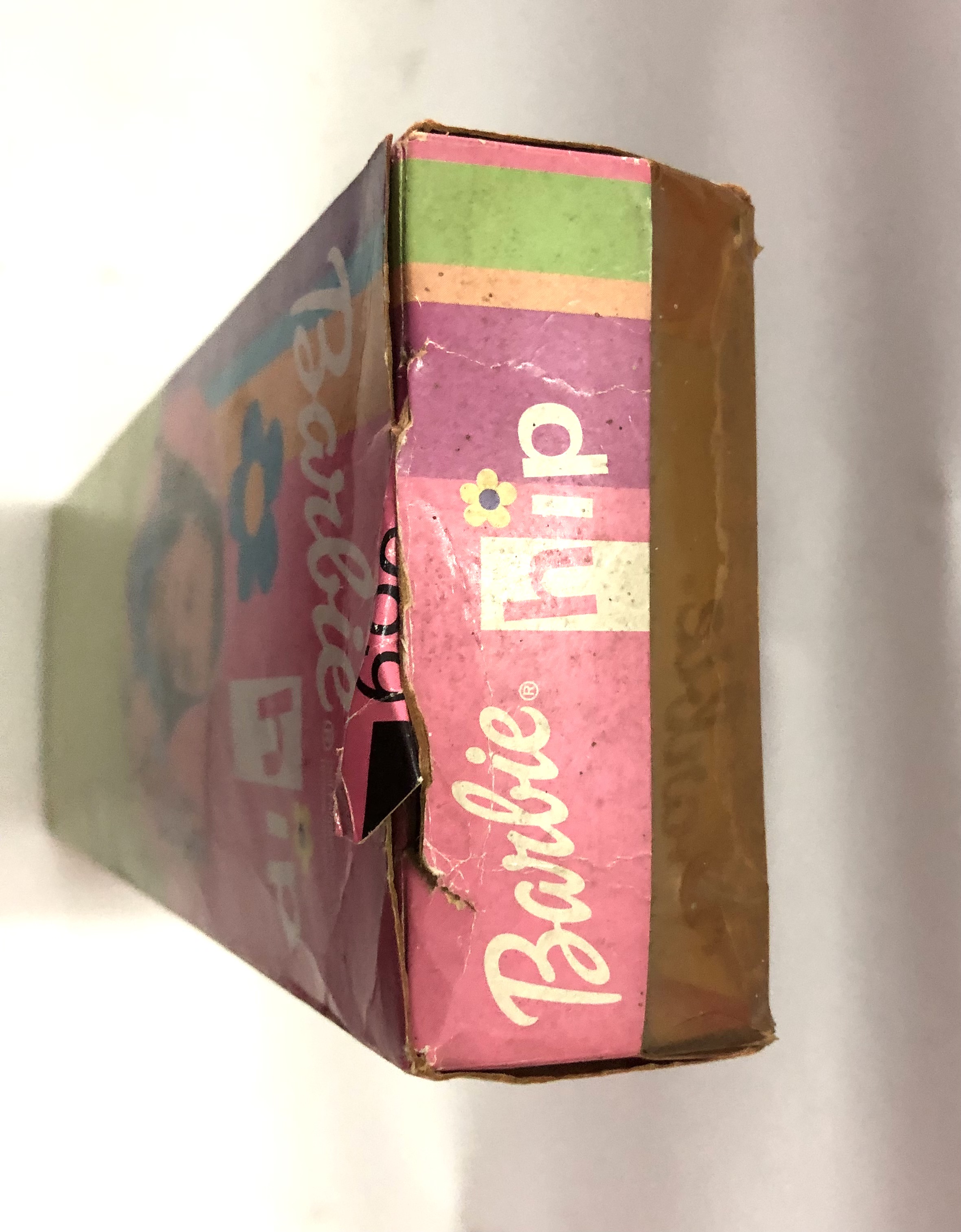 มิอ2 สภาพเก่าเก็บในกล่อง ตุ๊กตาบาร์บี้ รุ่น Hip Only at Carrefour