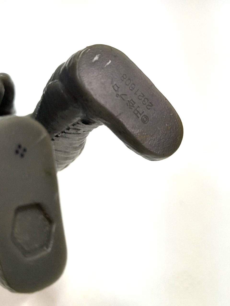 ซอฟ (แบบสุ่มในไข่กาชาปอง )ขนาด 5-5.5นิ้ว หายากมากๆ สัตว์ประหลาด เซ็ทต้อน2 ทำออกมาแบบเดียว ตัวเดียว รุ่นเดียว งานมือสอง สภาพดี ไม่มีสติ๊กเกอร์ใต้เท้า