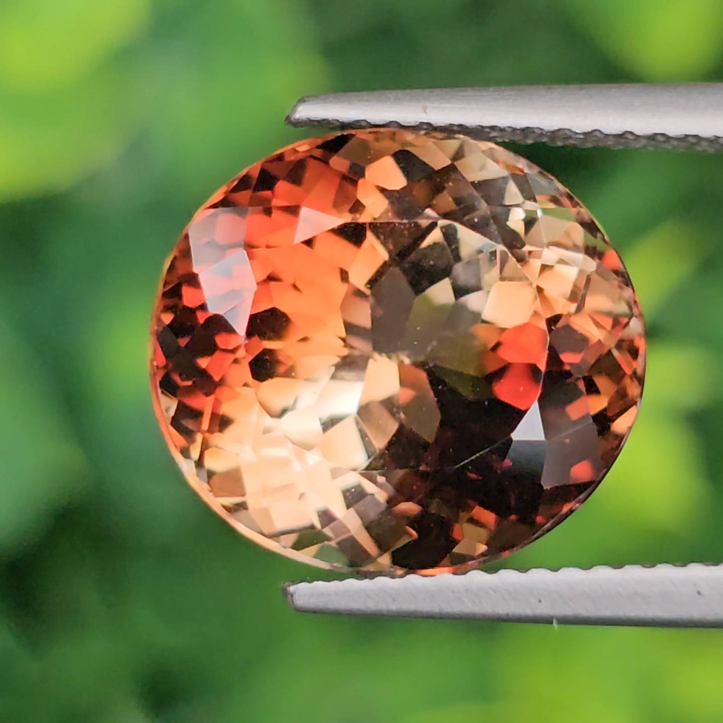 พลอย แชมเปญ โทแพซ Champagne Topaz 12.10 กะรัต พลอยแท้ อัญมณีมงคลประจําวันเกิด เครื่องประดับพลอย