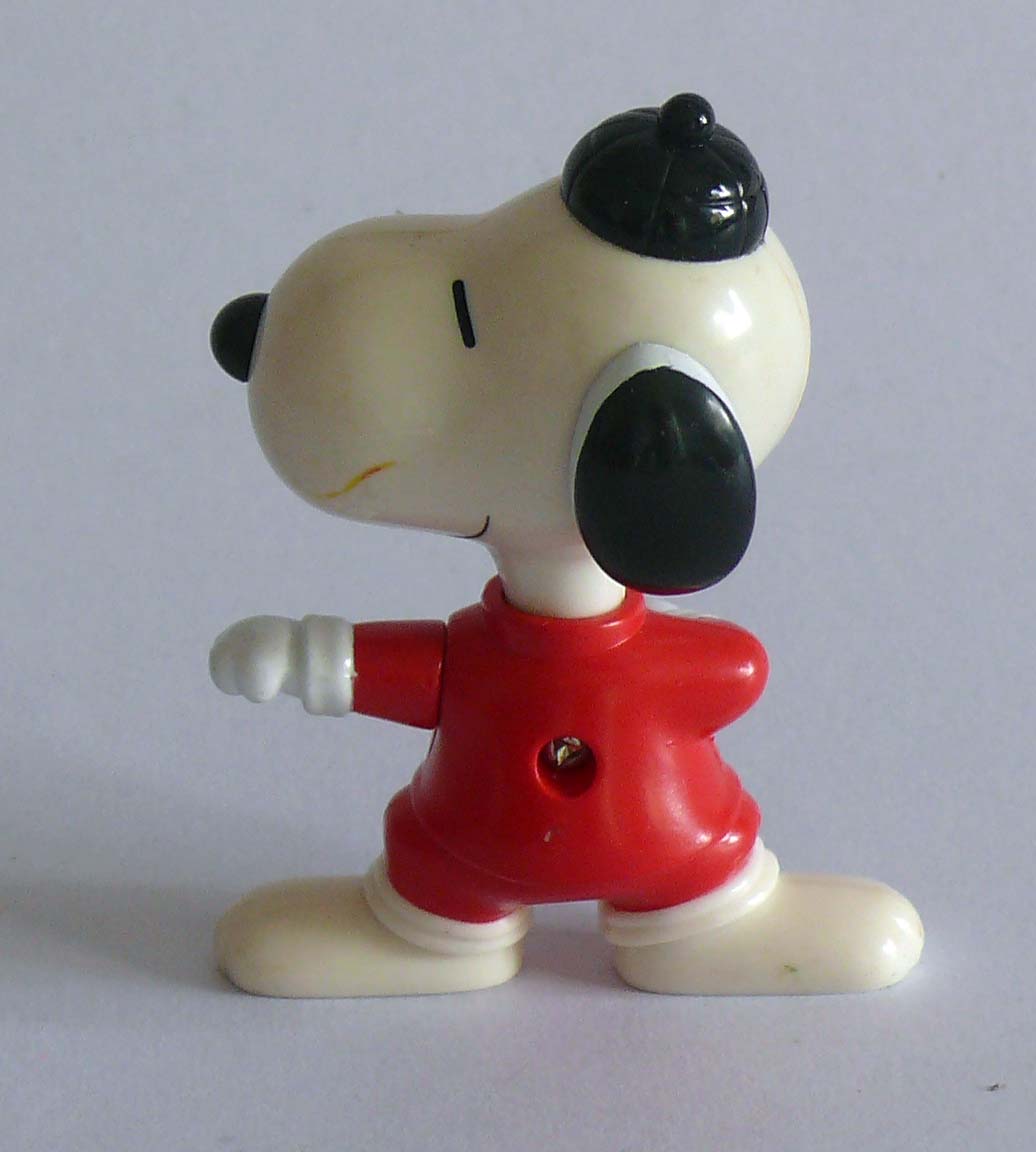 ของสะสมงานเก่าจากแมคโดนัลด์ สนูปปี้ซีรี่ย์ ใส่ชุดประจำชาติต่างๅ