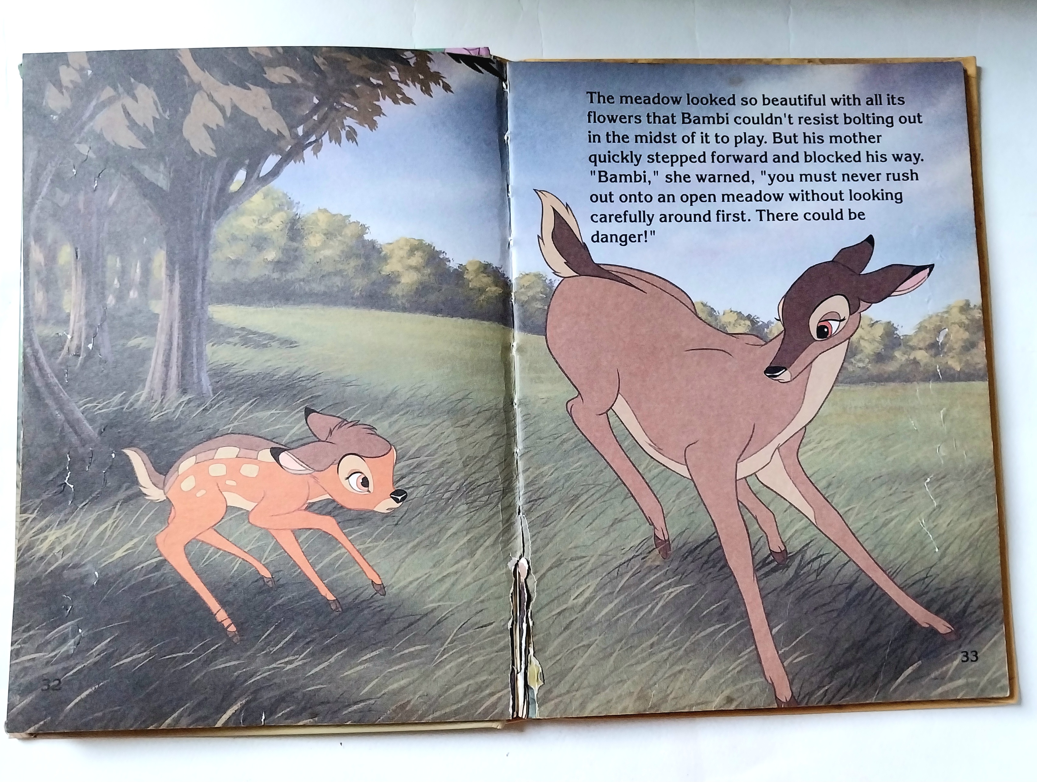 มีหลายภาพ*** มีตำหนิทั้งเล่ม โปรดดูทุกภาพ, หนังสือปกแข็งภาพสวยเรื่องราวน่ารัก** ภาษาอังกฤษ แบมบี้ Bambi จากดิสนีย์ Memorable Movie Stories