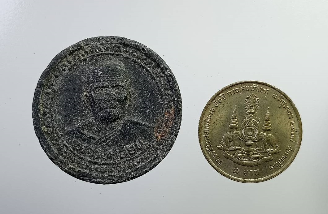 ผ2795 พระผงจันทร์ลอย หลวงปู่อ่อน วัดเนินมะเกลือ จ.พิษณุโลก