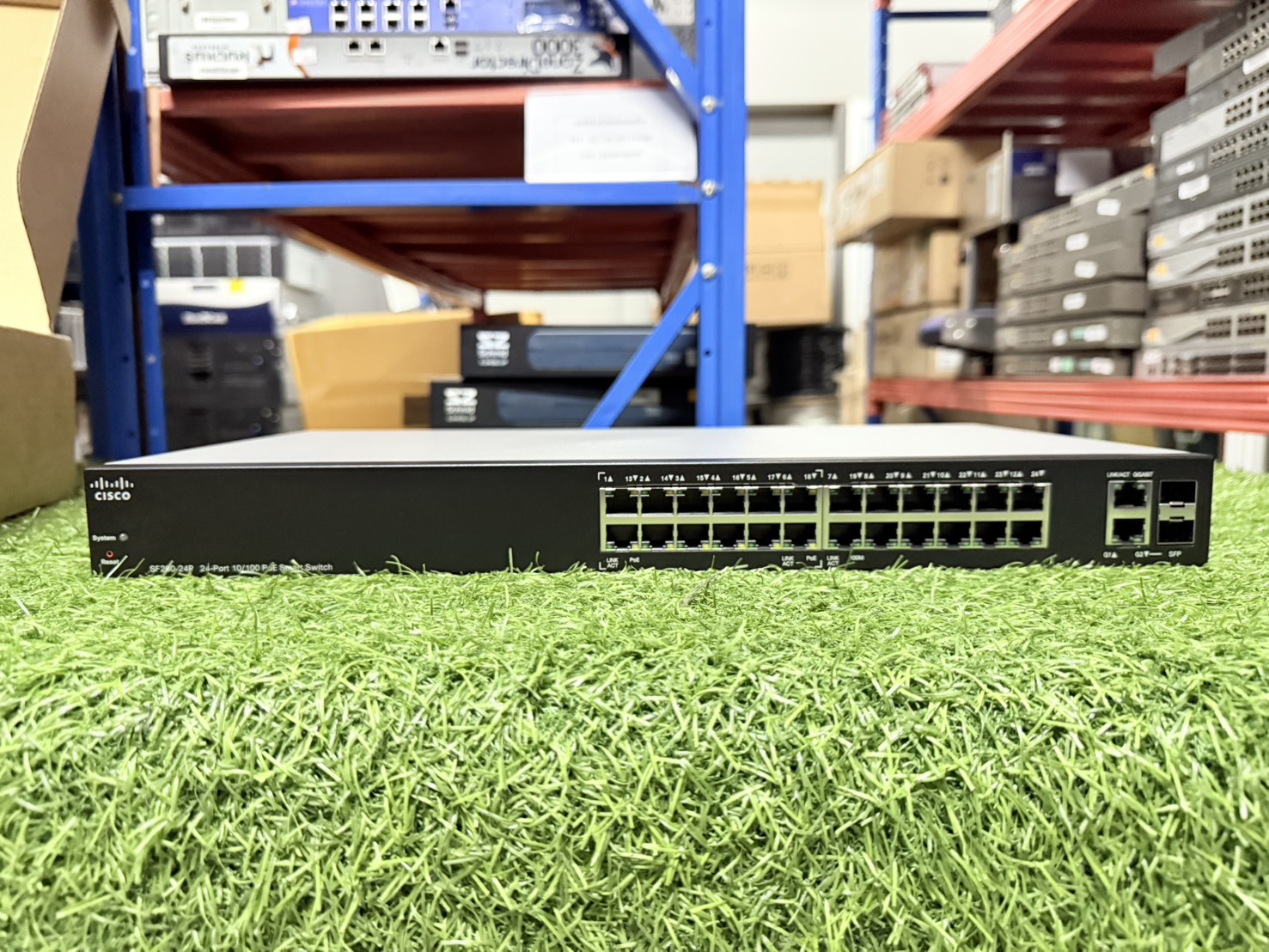 Switch Cisco SF200-24 24 Port 10/100 POE