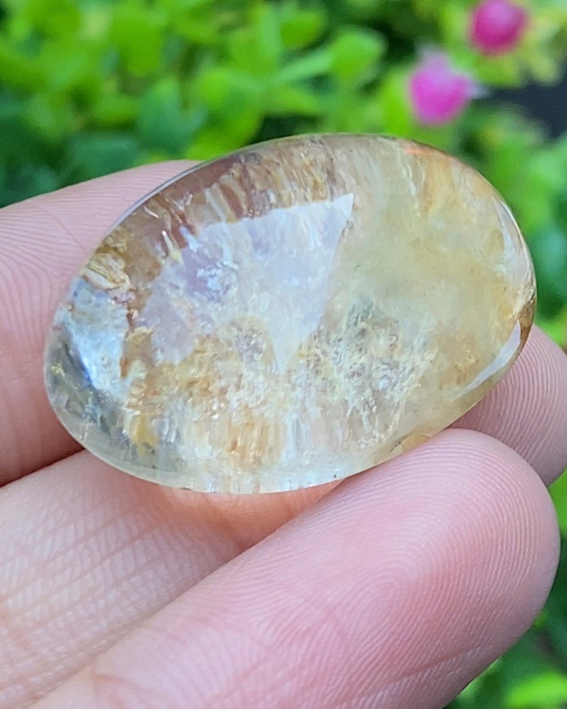 โป่งข่าม ควอตซ์ Rutilated Quartz 63.46 กะรัต Cts. พลอยแท้ อัญมณีมงคลประจําวันเกิด เครื่องประดับพลอย