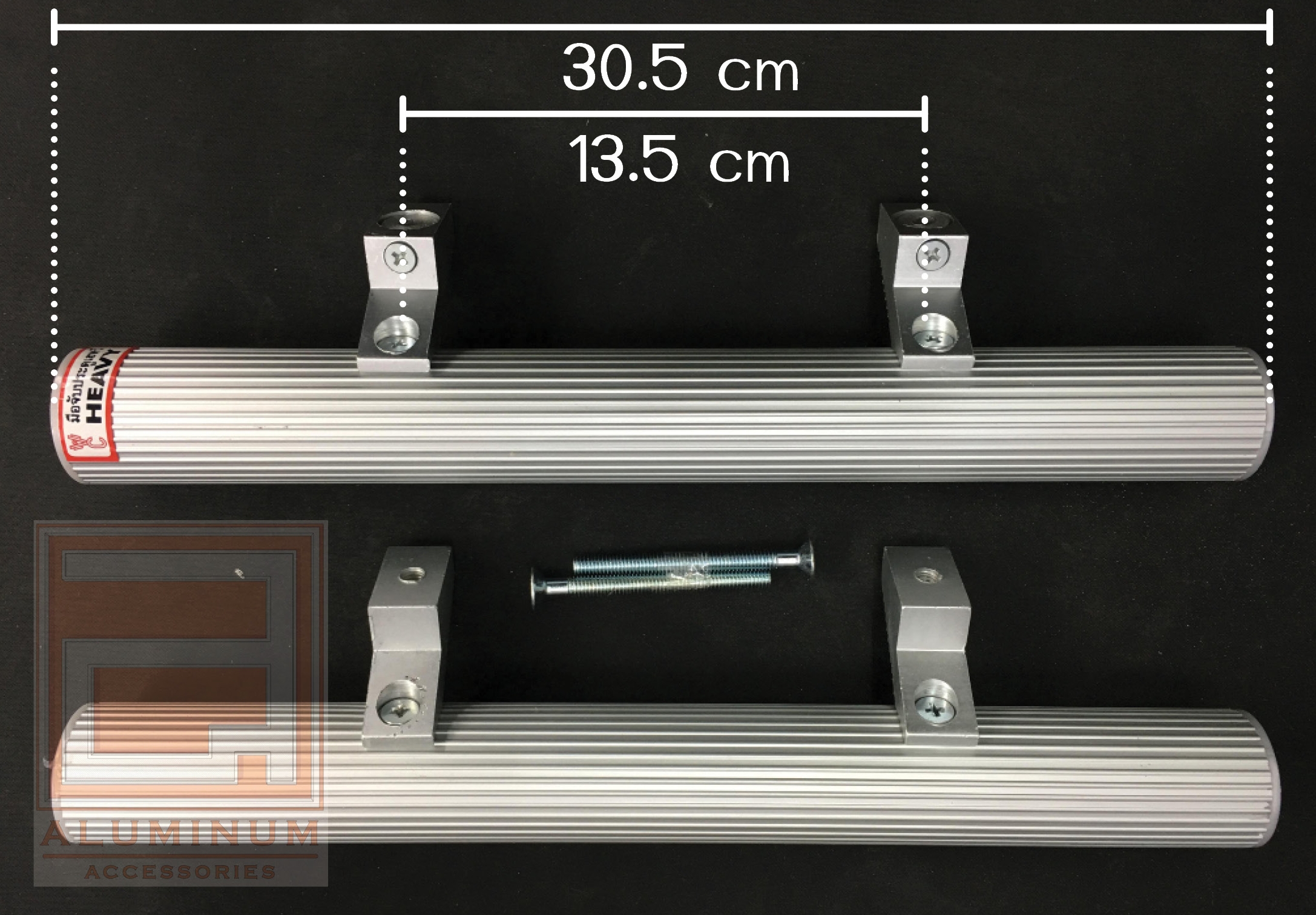ชุดมือจับกระบอง(สีเงินอลูมิเนียม) ระยะรู 13.5 ซม.