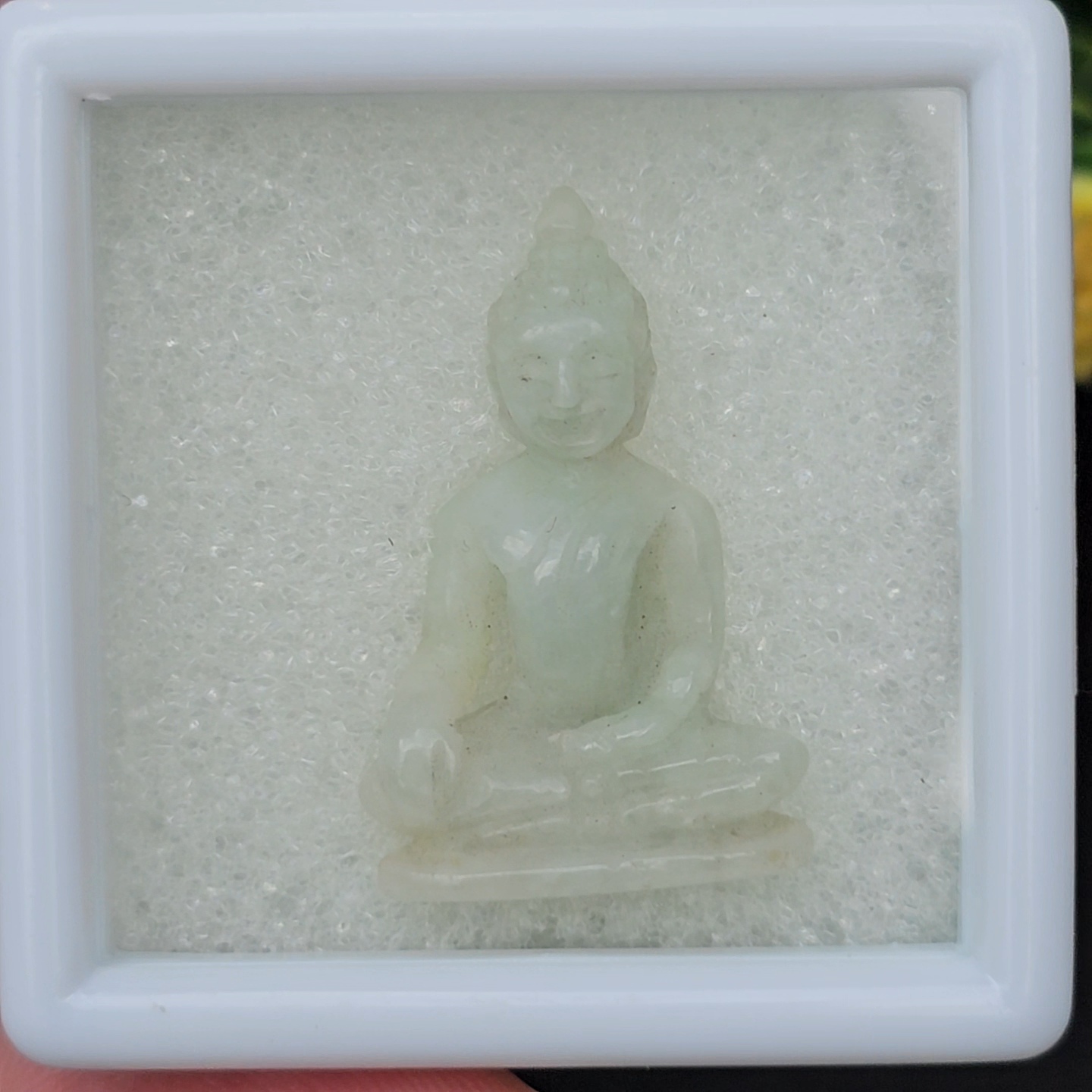 หยก แกะสลัก รูป พระ (Burmese jadeite) 16.84 กะรัต (cts.) หยก พม่า แท้