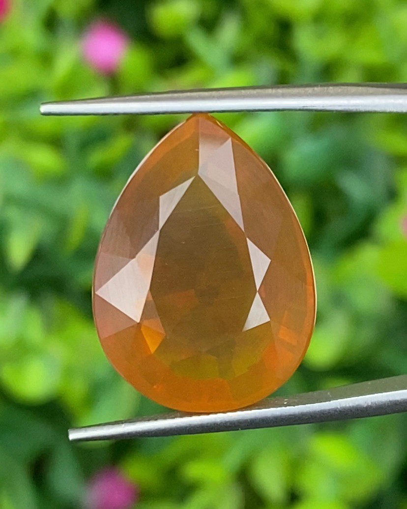 พลอย โอปอล Opal 12.04 กะรัต (Cts.) พลอยแท้ อัญมณีมงคลประจําวันเกิด เครื่องประดับพลอย