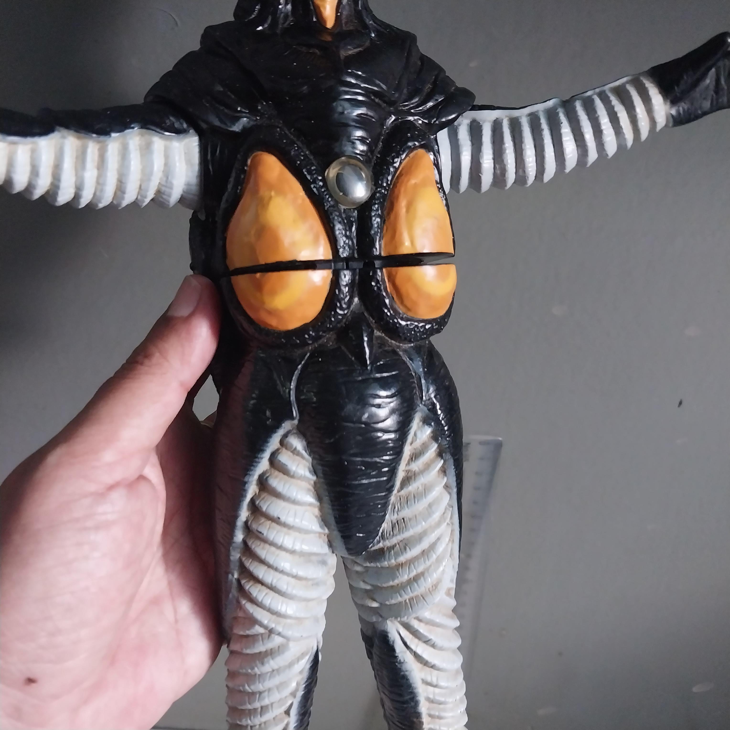 มีหลายภาพ สัตว์ประหลาดเซ็ทต้อน งานเครื่อง***ใช้ระบบไม่ได้ ,โมเท้าข้างหนึ่ง ยืนได้ปกติ ขนาดประมาณ 11นิ้ว ตามภาพ