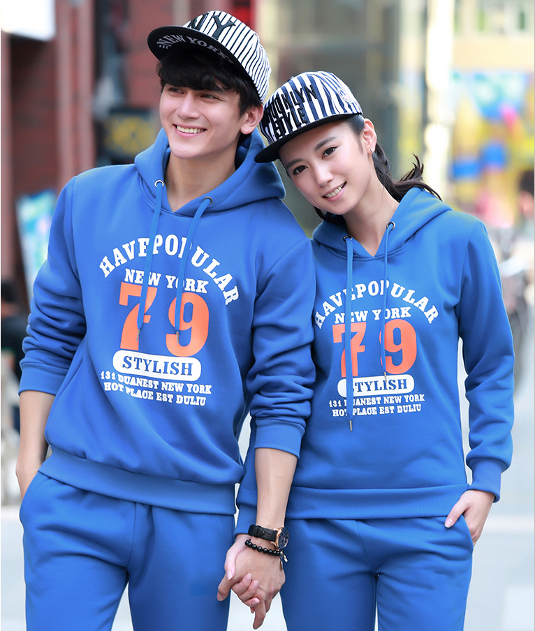 ชุดเสื้อสเวทเตอร์กันหนาวพร้อมกางเกงสไตล์สปอร์ต (10025MM)