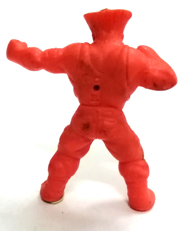 ตุ๊กตายาง5ซม. กิลล์ จาก สตรีทไฟเตอร์ Street Fighter งานยุค 90 ตัวขุ่น สภาพดี