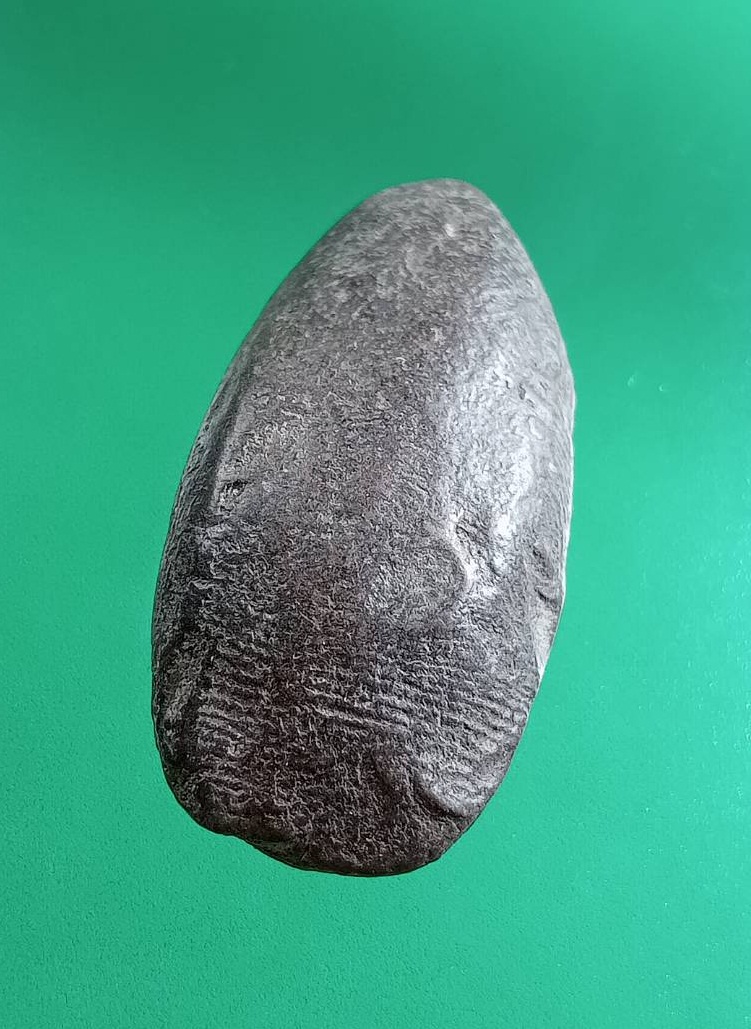 ผ3001 พระขุนแผน ไข่ผ่าซีก เนื้อดิน ไม่ทราบที่