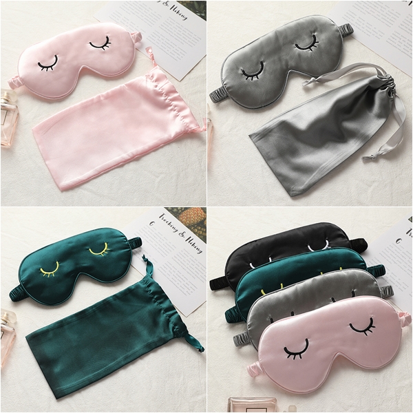 🚩พร้อมส่ง🚩ผ้าปิดตาซาตินหนานุ่มพร้อมถุงเก็บ ปักลายน่ารัก ผ้าละมุนผิวกันแสงมิด หลับสนิททั้งคืน - Sleeping eye cover (AC142-ปักลาย)
