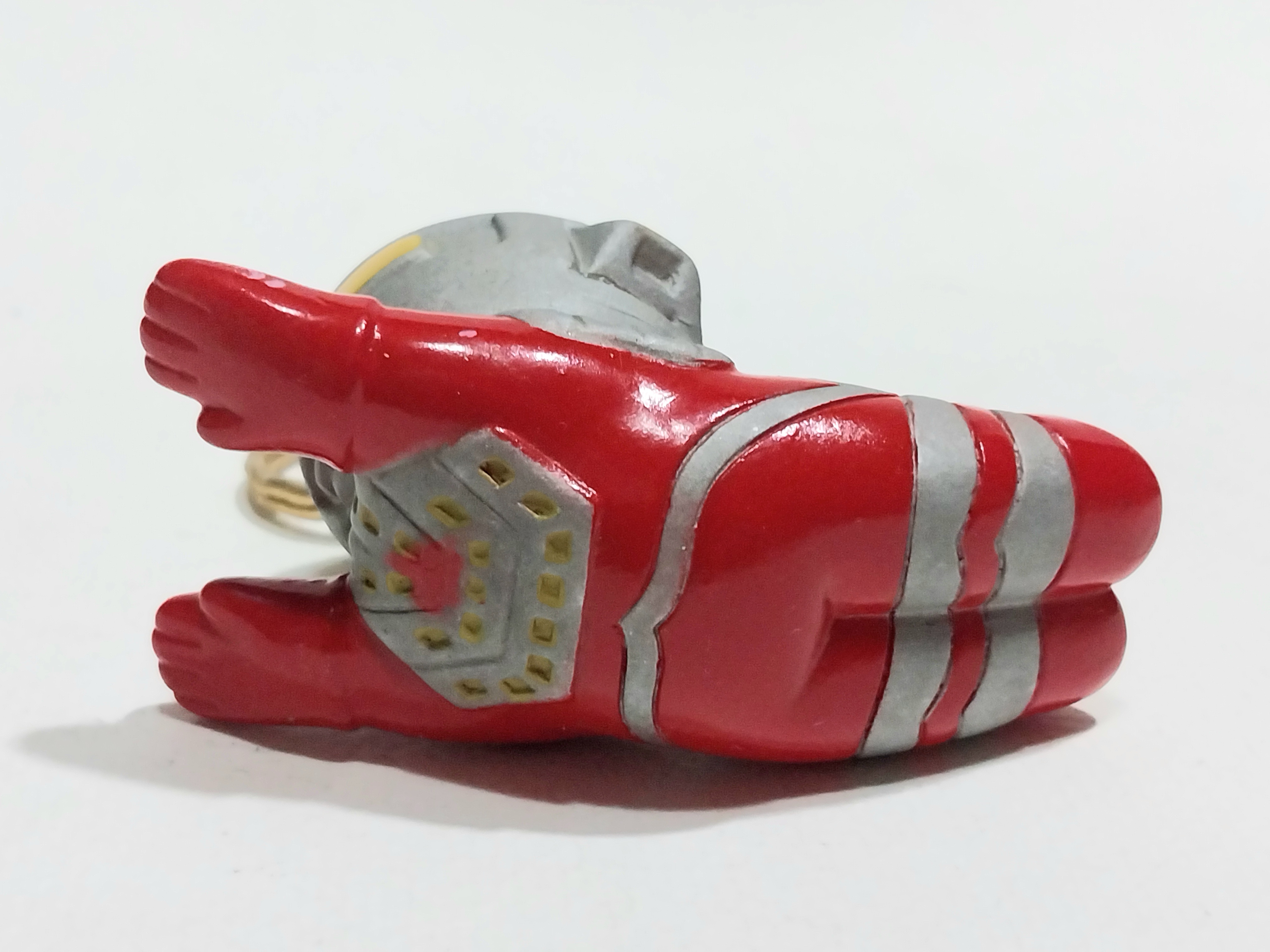 มีหลายภาพ,พวงกุญแจอุลตร้าเซเว่นบิน **มีรอยสิลอกบ้างตามภาพ