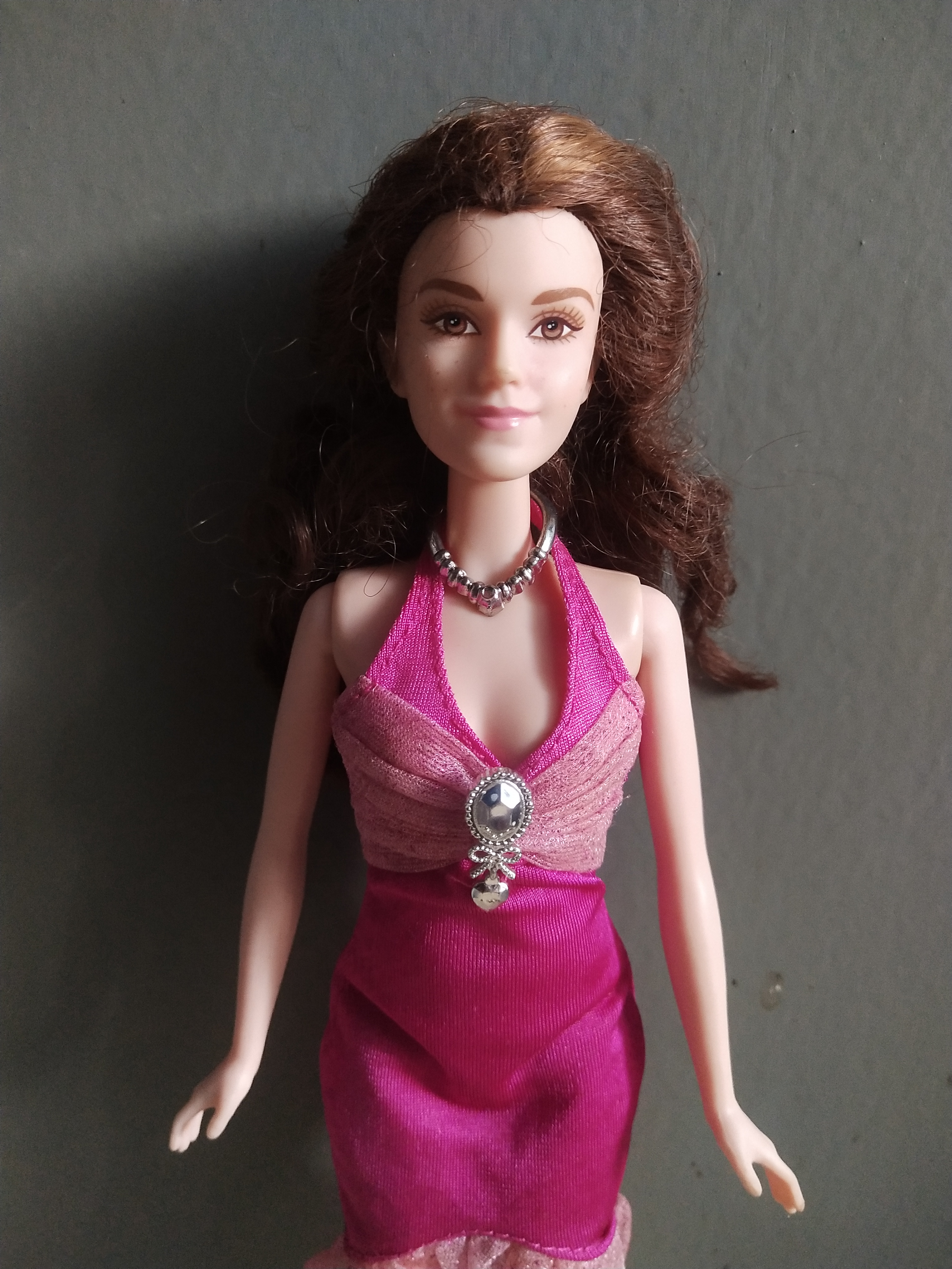 ตุ๊กตางาน Hasbro บอดี้เป็น เจ้าหญิงแบลล์ #เอ็มม่าวัตสัน **ผมยุ่ง ตามภาพ