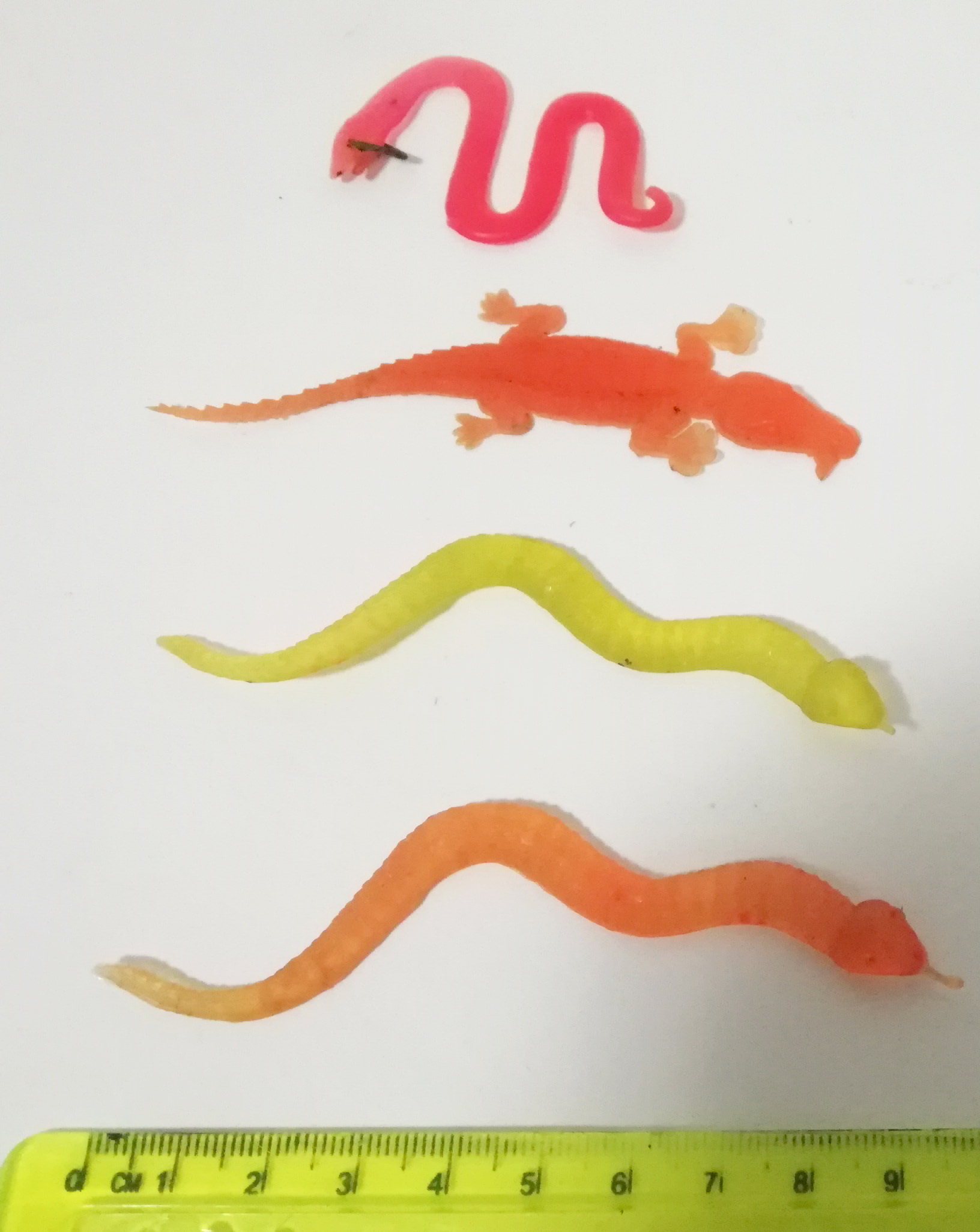 ของเก่าสะสม ตุ๊กตารูปสัตว์เซ็ท#1 งูยางขนาดเล็กตามภาพ