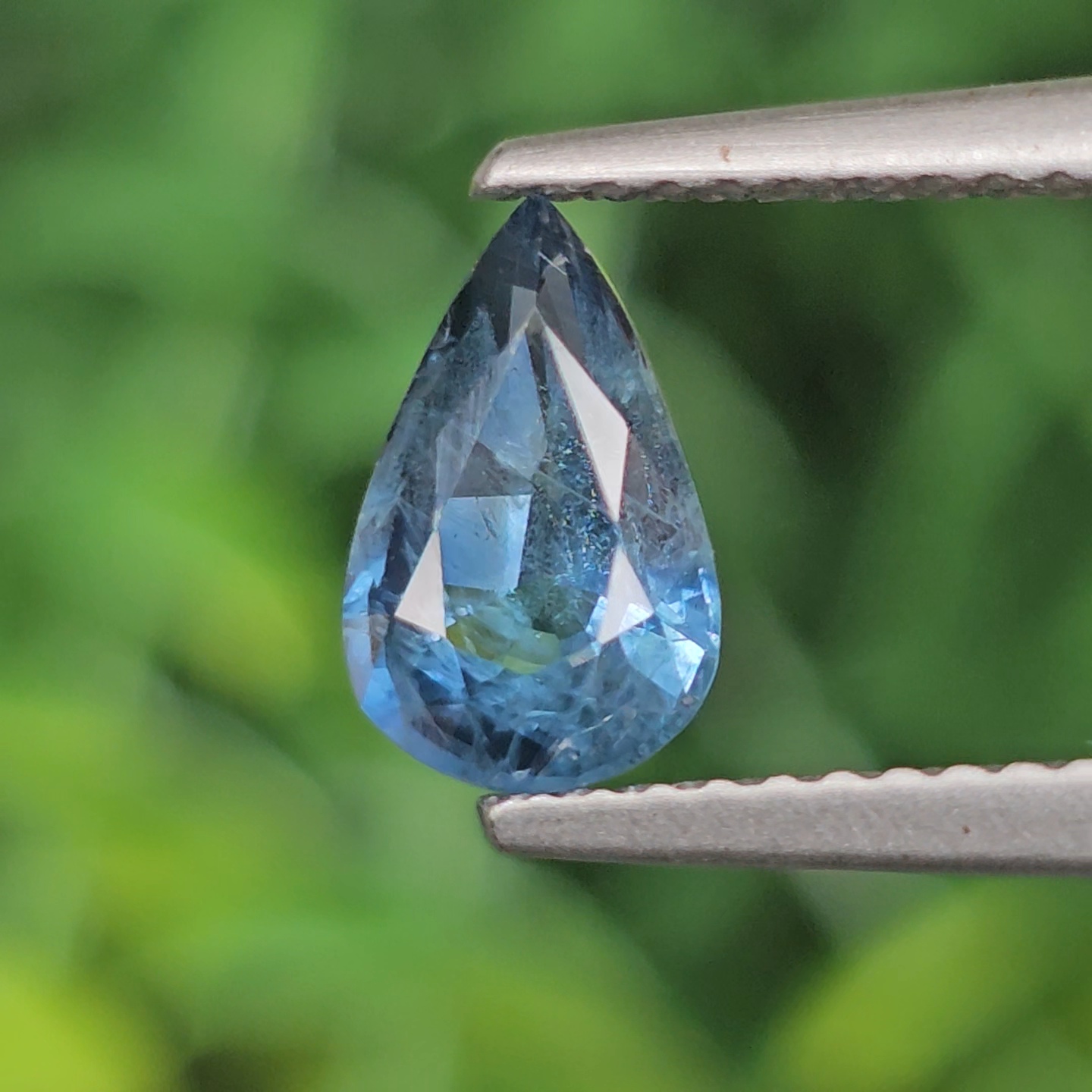 พลอย ไพลิน (Blue Sapphire) 1.20 กะรัต (Cts.) พลอยแท้ อัญมณีมงคลประจําวันเกิด เครื่องประดับพลอย