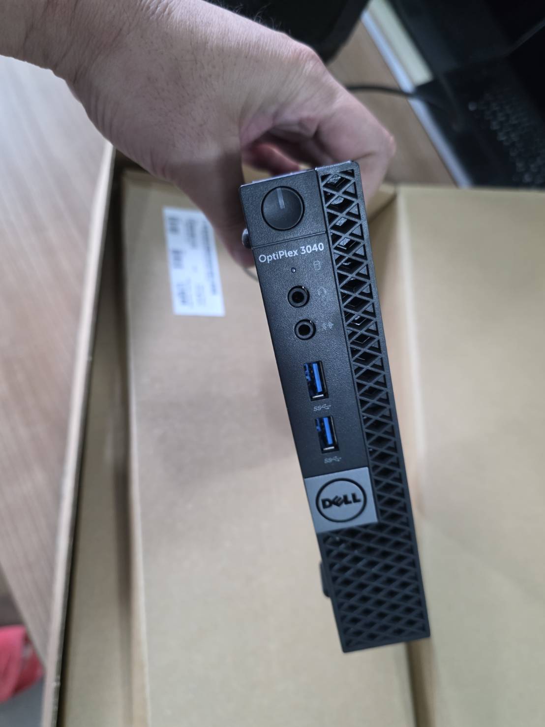 Dell OptiPlex 3040 Mini (i5-6500T/8GB/HDD 500GB) + Adapter + Mouse + Keyboard ของใหม่ค้างสต็อกมีกล่องครบ เม้าคีบอร์ดใหม่หมด ช่อง lan ใช้ไม่ได้ wifi ปกติ
