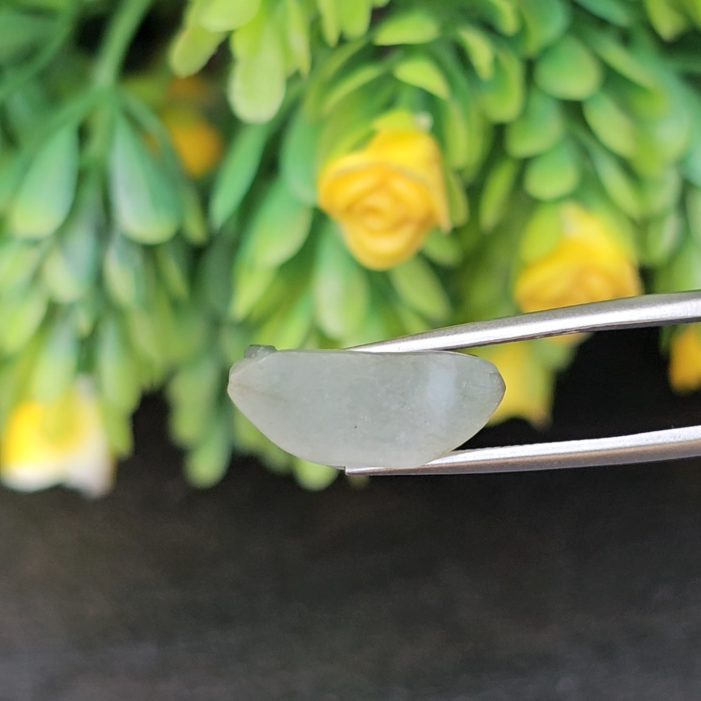 หยก แกะสลัก รูป พระ (Burmese jadeite) 9.86 กะรัต (cts.) หยก พม่า แท้