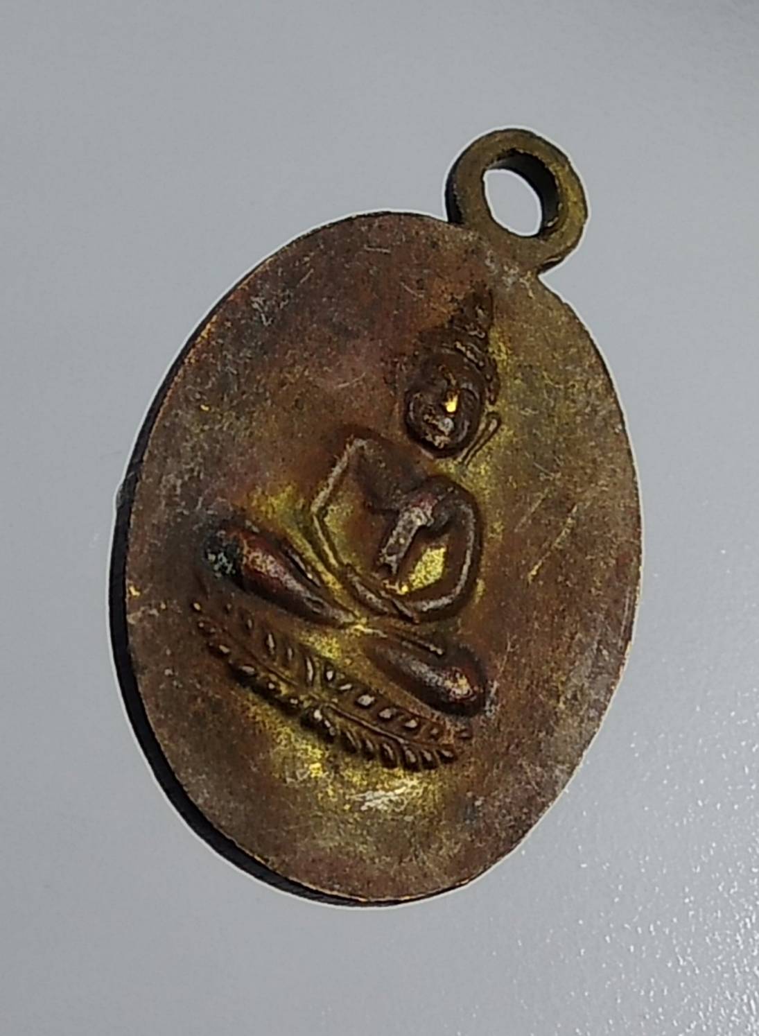 A690 เหรียญนางกวัก หลังพระพุทธ พิมพ์เล็ก