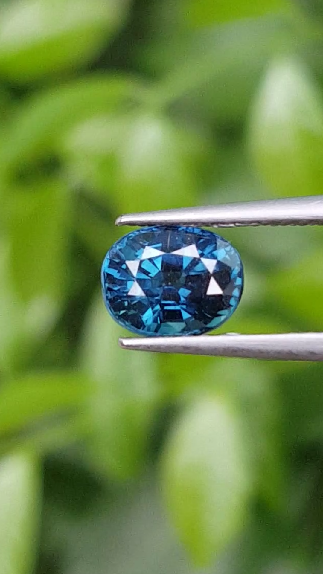 พลอย ไพลิน blue sapphire 1.11 กะรัต(Cts) ดิบ (Unheated ) VVS พลอยแท้ อัญมณีมงคลประจําวันเกิด เครื่องประดับพลอย