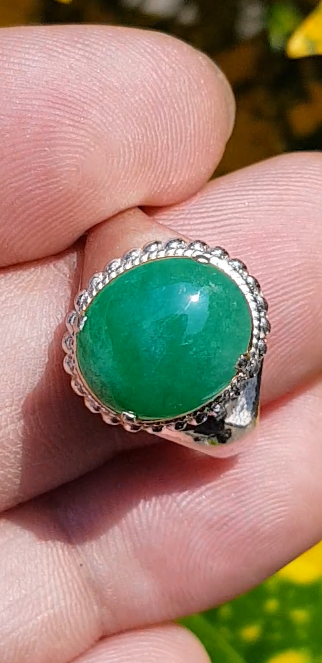 หยก พม่า แท้ Jade แหวนหยก 翡翠戒指 (Jadeite ring) 3.12 กะรัต (Cts.) ดิบ ไม่ผ่านการปรับปรุง (Type A) พม่า (Myanmar)