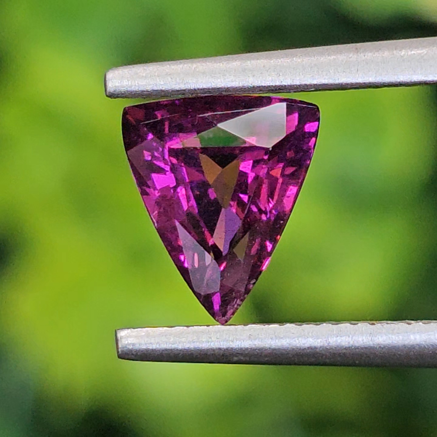 พลอย อุมบาไลต์ การ์เน็ต Umbalite Garnet 1.16 กะรัต (Cts.) ดิบ Unheated ลอยแท้ อัญมณีมงคลประจําวันเกิด เครื่องประดับพลอย