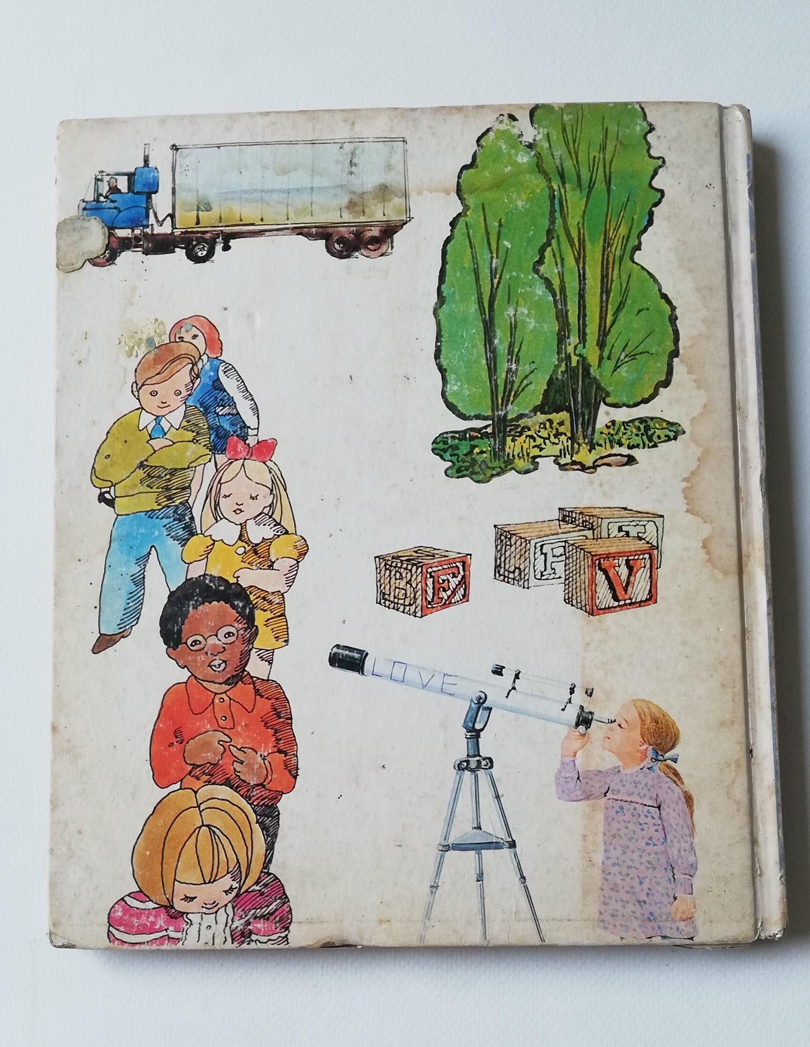 มีหลายภาพ ** หน้าสารบัญขาดหายไป 1 หน้า หน้าที่ 100 มีรอยขีดเส้นใต้ด้วยปากกา,หนังสือภาพการ์ตูนเก่า ปกแข็ง เล่มหนา จาก บริทานิกา เรื่อง สารานุกรมสำหรับเด็ก เล่มที่ 15