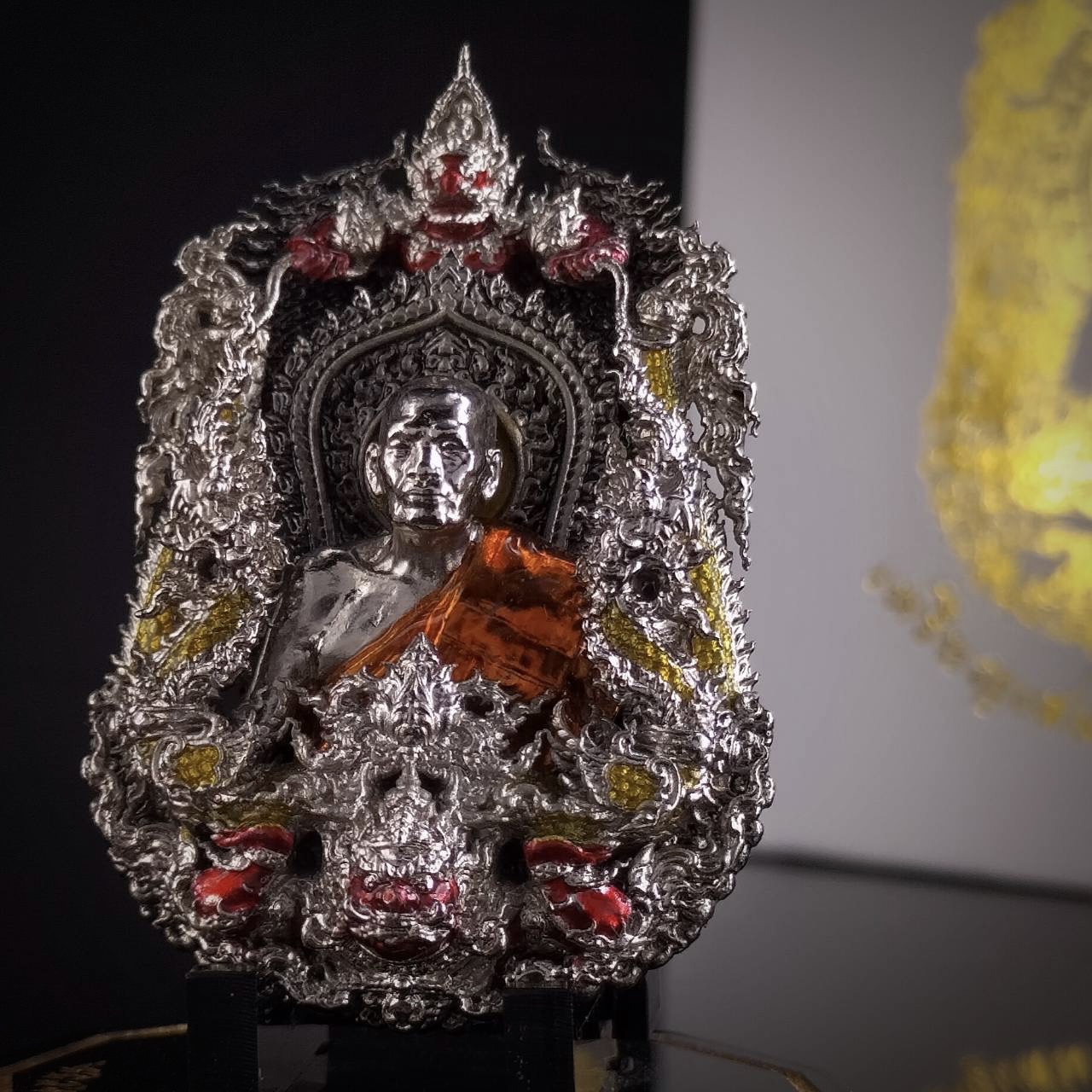 เหรียญเสมาบารมีพลิกชีวิตหลวงพ่อพัฒน์ รหัส 13 บรอนซ์ชุบโรเดียมลงยา (พิเศษเลี่ยมกันน้ำให้ฟรี)