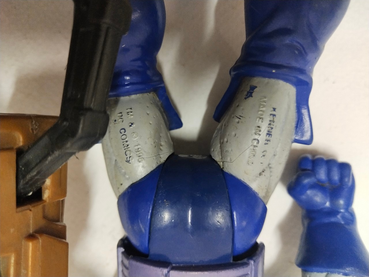 AFC แอคชั่นฟิคเกอร์ ดาร์คไซด์ ตัวร้ายฝั่ง DC ศัตรูของ จัสติสลีค ( JLA) ยางตัน ขนาดตามรูป มือสองเก่าเก็บตามสภาพ มีรอยถลอกหลายแห่งตามรูป