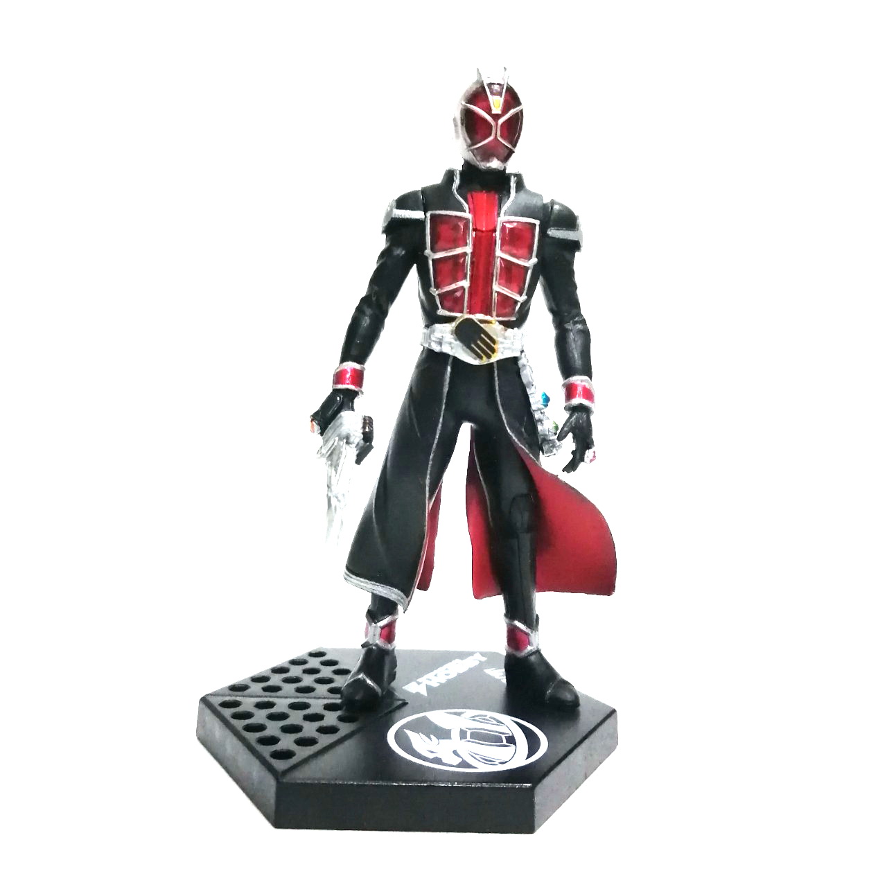 ฟิกเกอร์ยางตัน 4นิ้วไม่รวมฐาน ไรเดอร์ วิซาร์ด ขนาดตามรูป รายละเอียดครบออกใหม่ๆเคยมีแอพใช้โหลดเล่นได้ ปัจจุบันยังมีหรือเปล่าไม่ทราบ สภาพดีมีรอยบ้าง