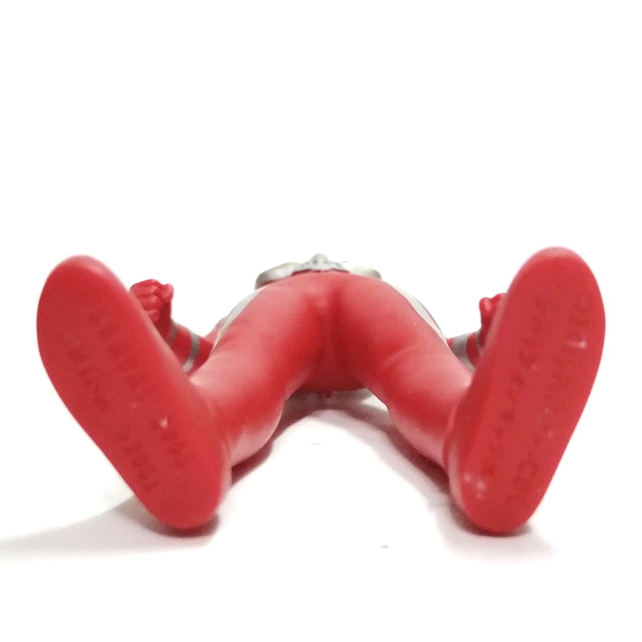 ซอฟ6นิ้้้้ว อุลตร้าแมนแม๊กซ์ ขนาดตามภาพ สภาพดี มีรอยบ้าง งาน bandai 2009