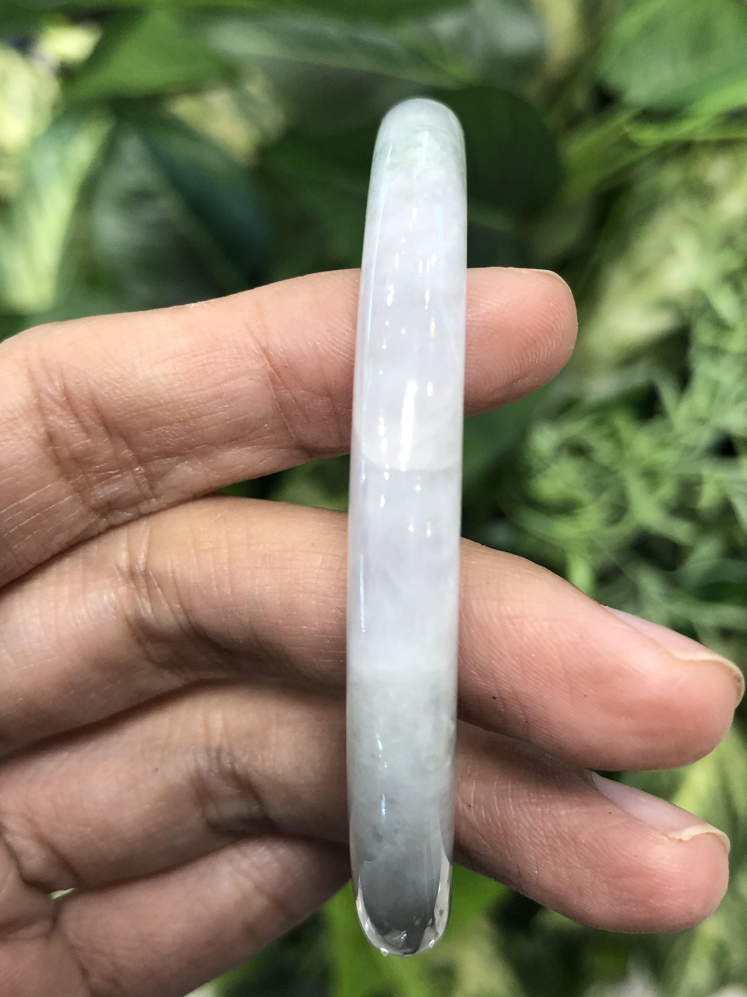 J05C0127 หยก พม่า แท้ Jade กำไลหยก 60 มม (Jade bracelet) พม่า (Myanmar)