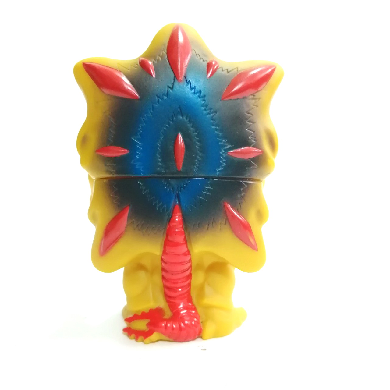 ซอฟ 4นิ้ว ขนาดตามรูป สัตว์ประหลาด ไออารอน มีรอยถลอกเล็กน้อย