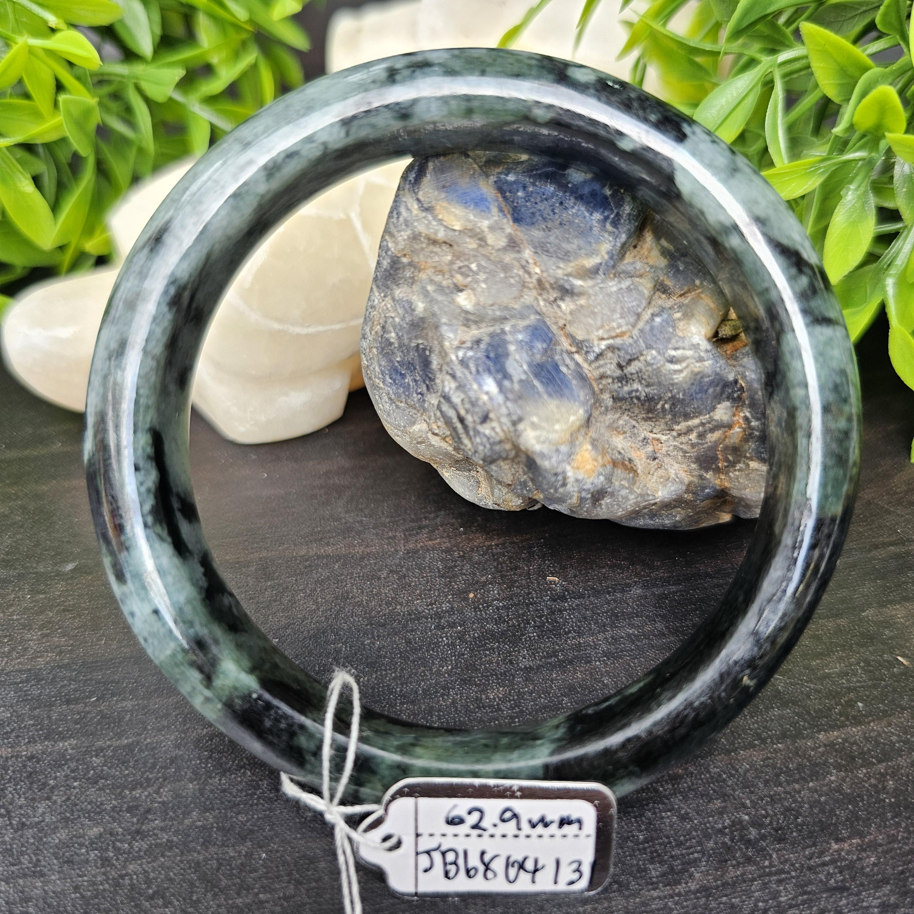 JB6804131 หยก พม่า แท้ Jade กำไลหยก 62.9 มม. (Jadeite bracelet) พม่า (Myanmar)