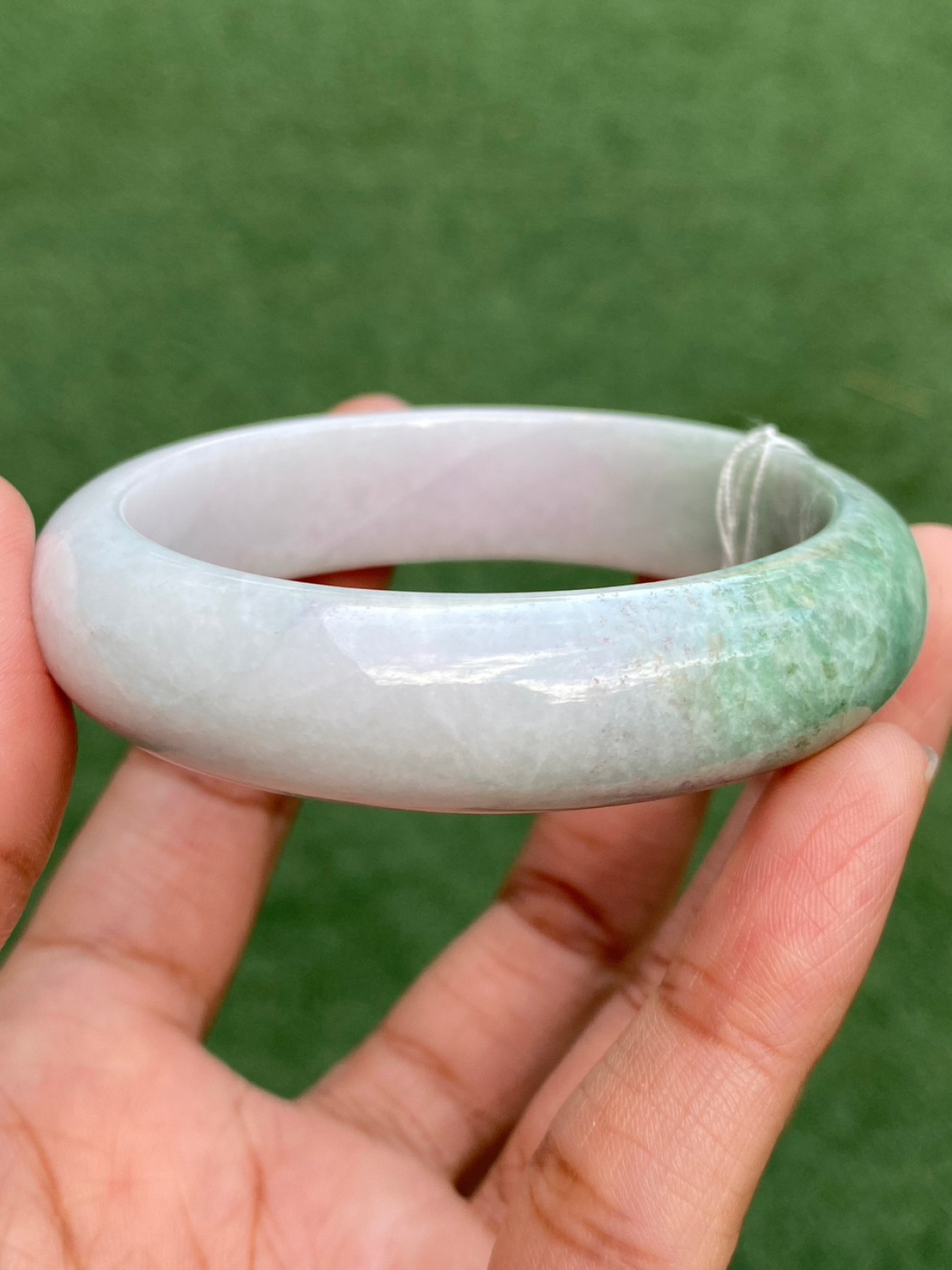 JB6605002 หยก พม่า แท้ Jade กำไลหยก (Jadeite bracelet) พม่า (Myanmar) 55.1 มม.